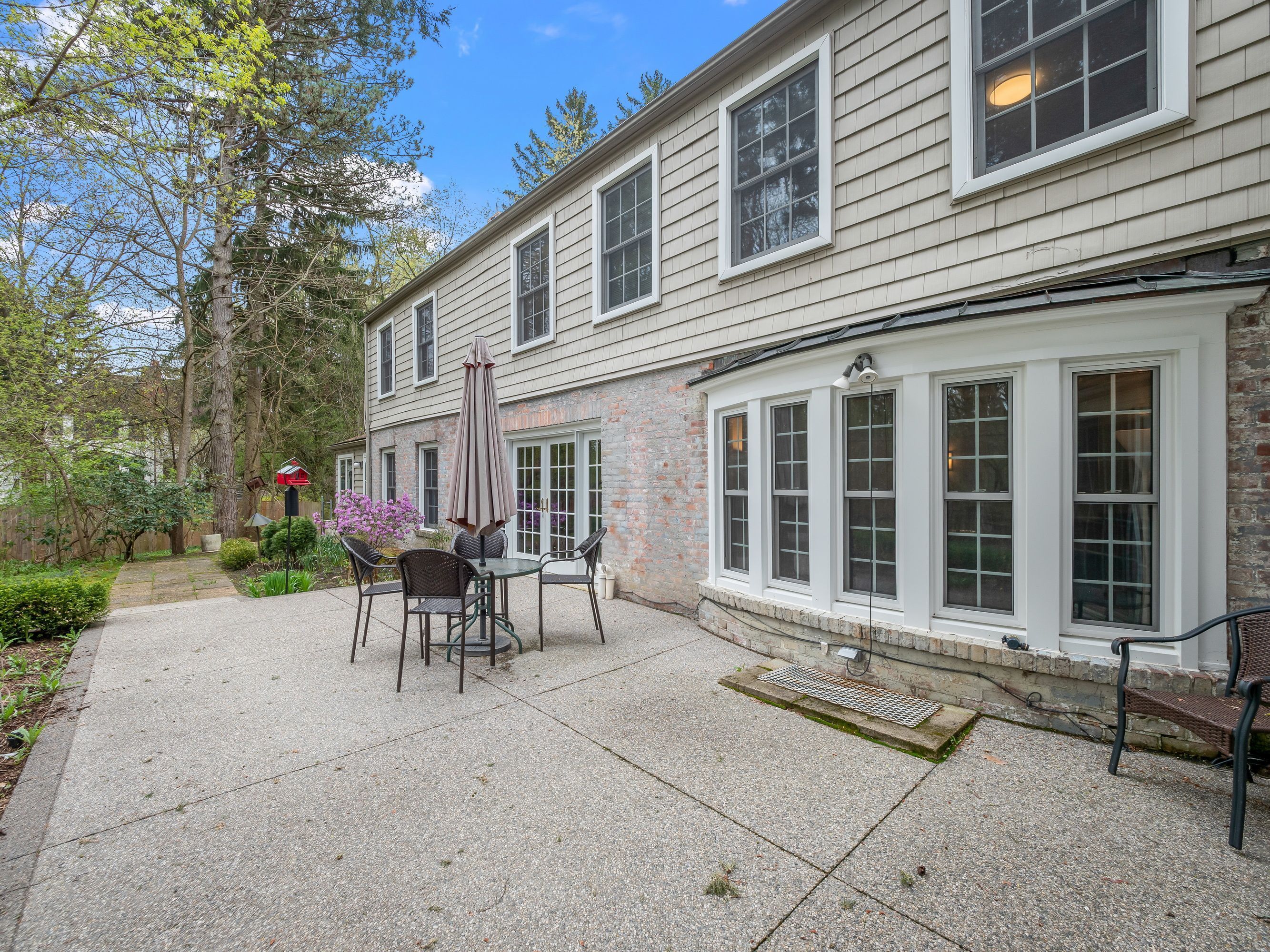 456 LONE PINE Court