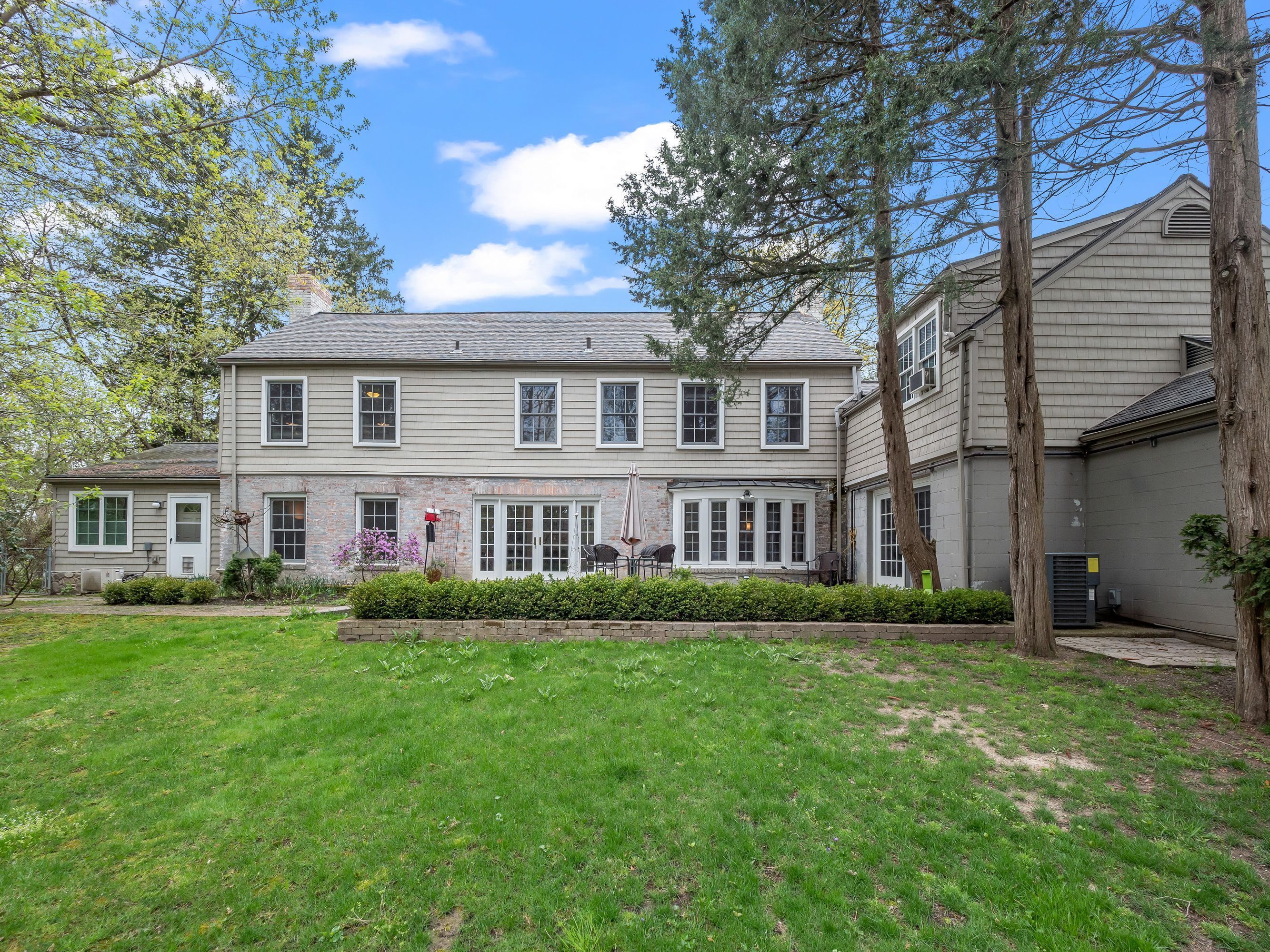 456 LONE PINE Court
