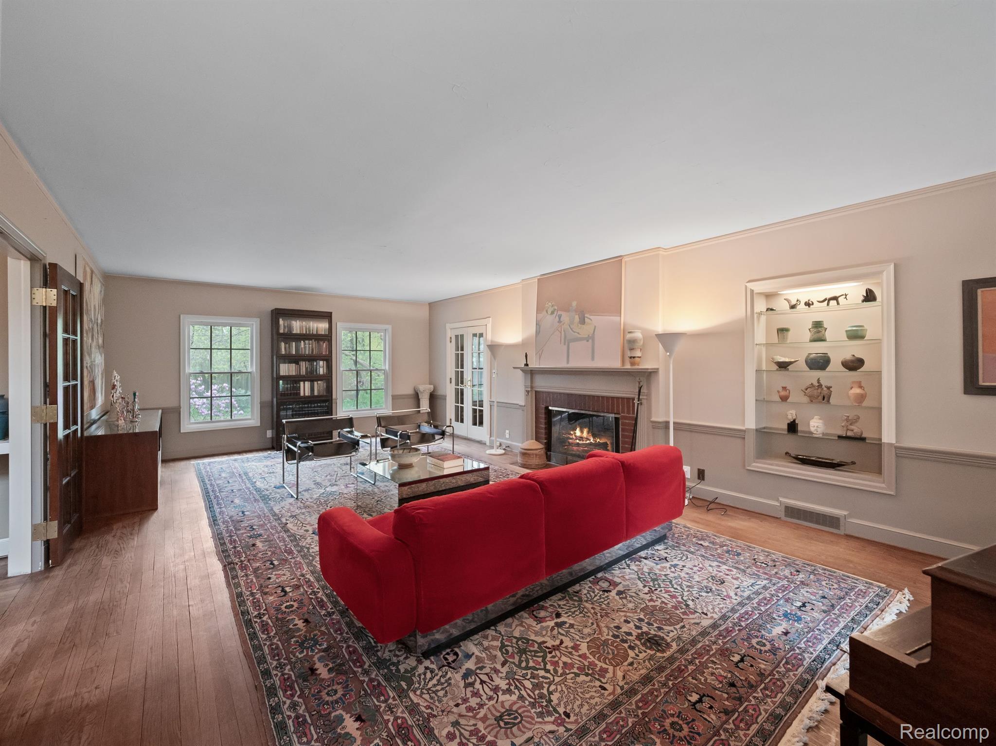 456 LONE PINE Court