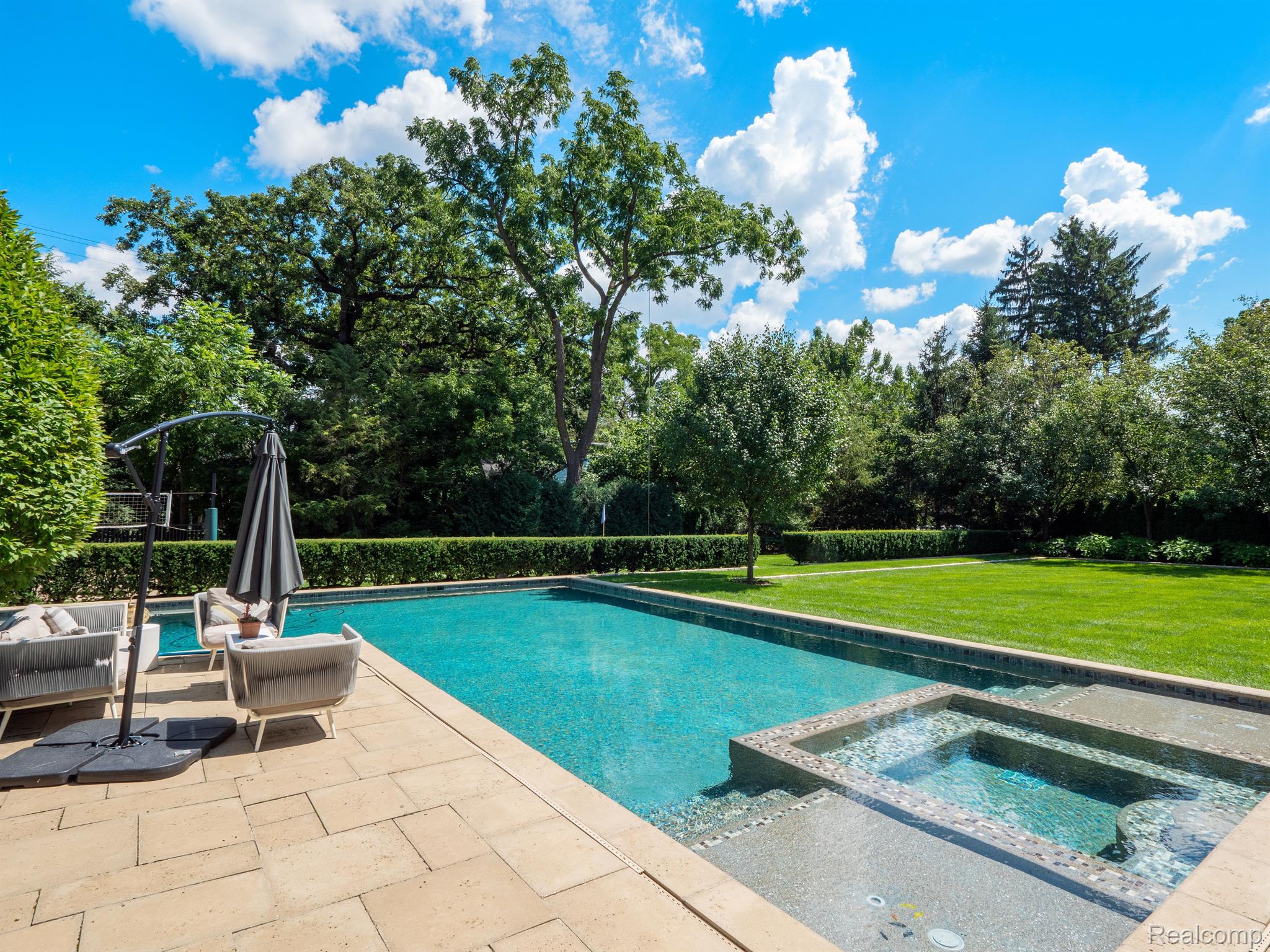 950 WADDINGTON Street