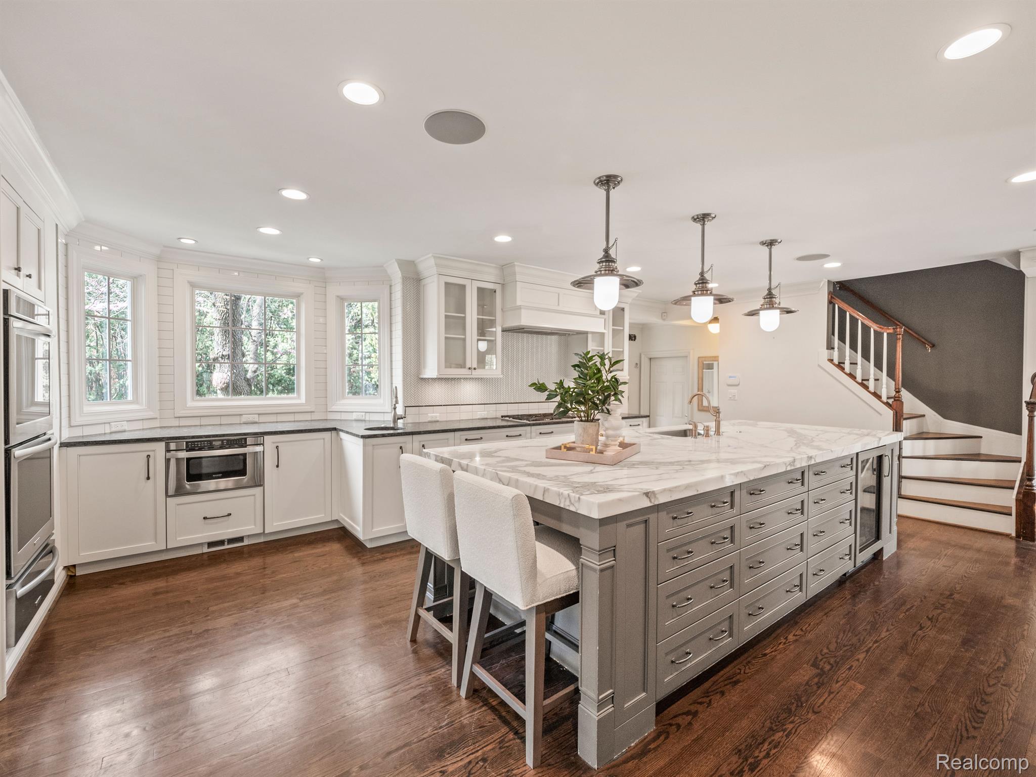 950 WADDINGTON Street