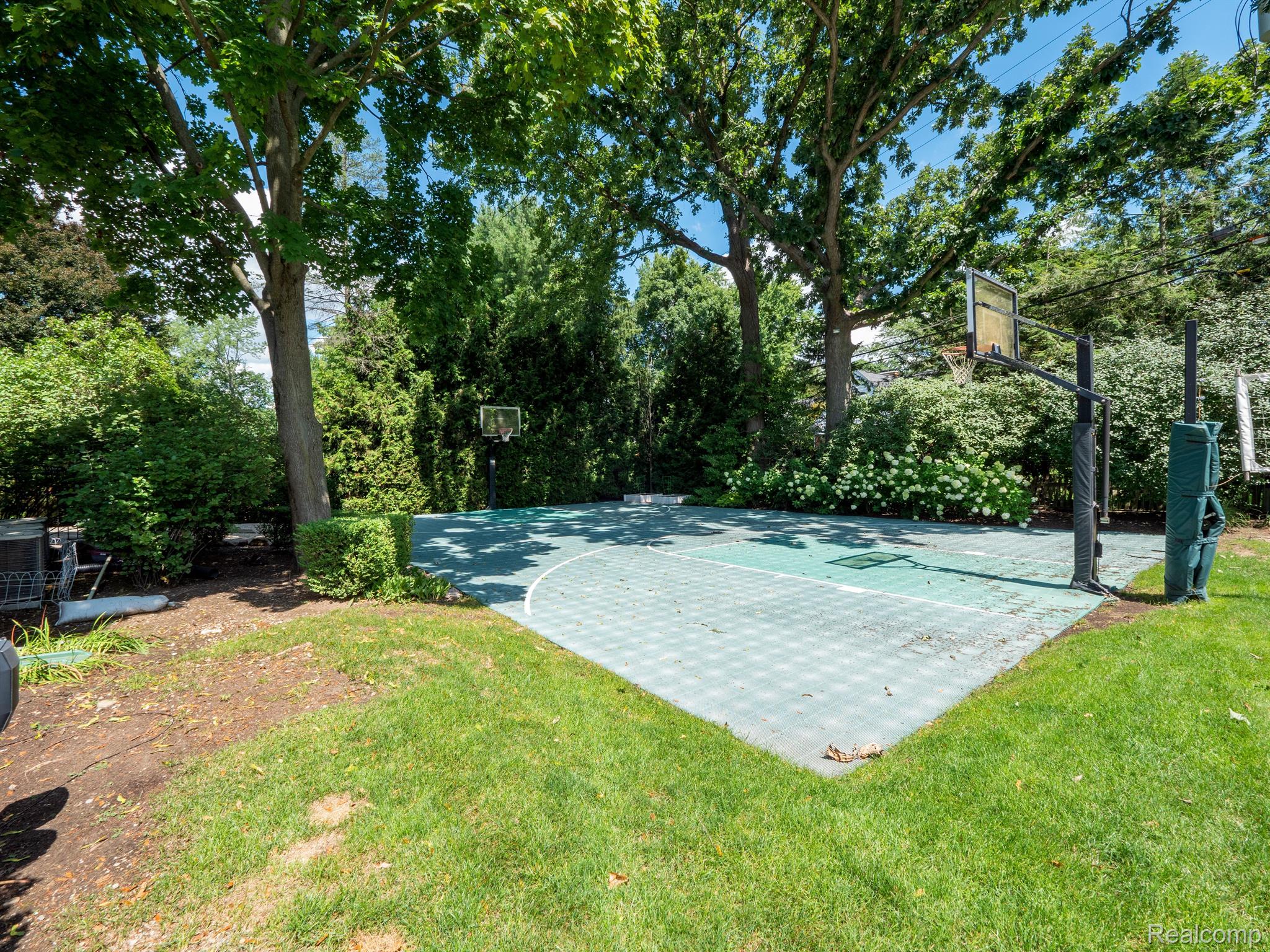 950 WADDINGTON Street