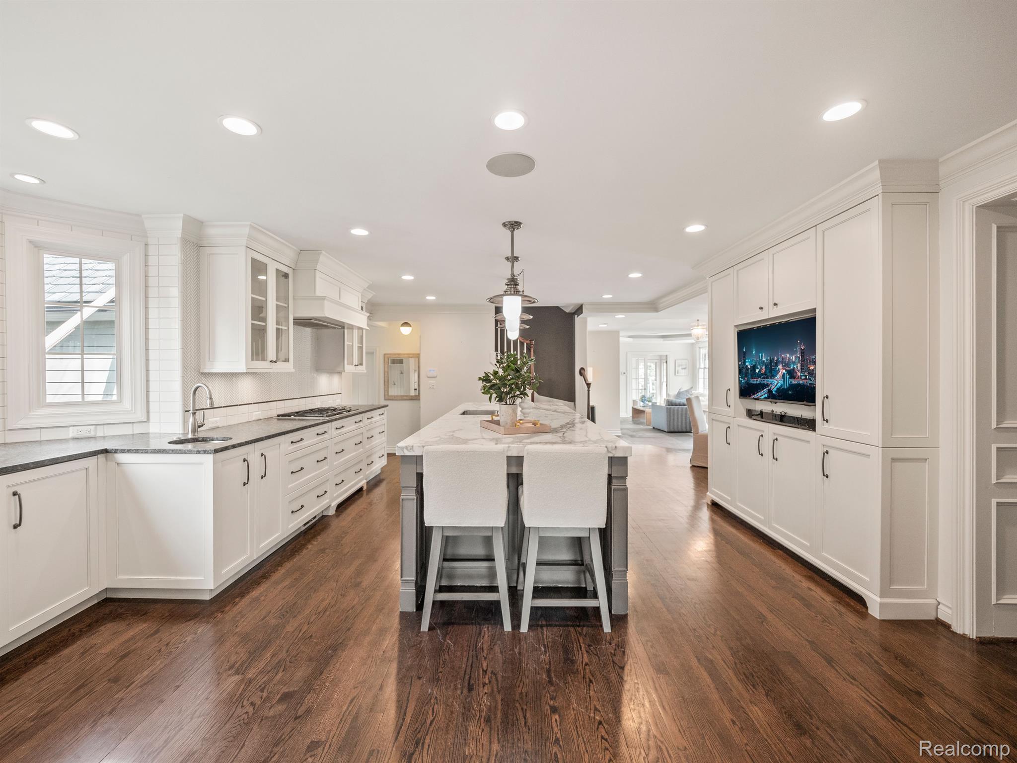 950 WADDINGTON Street