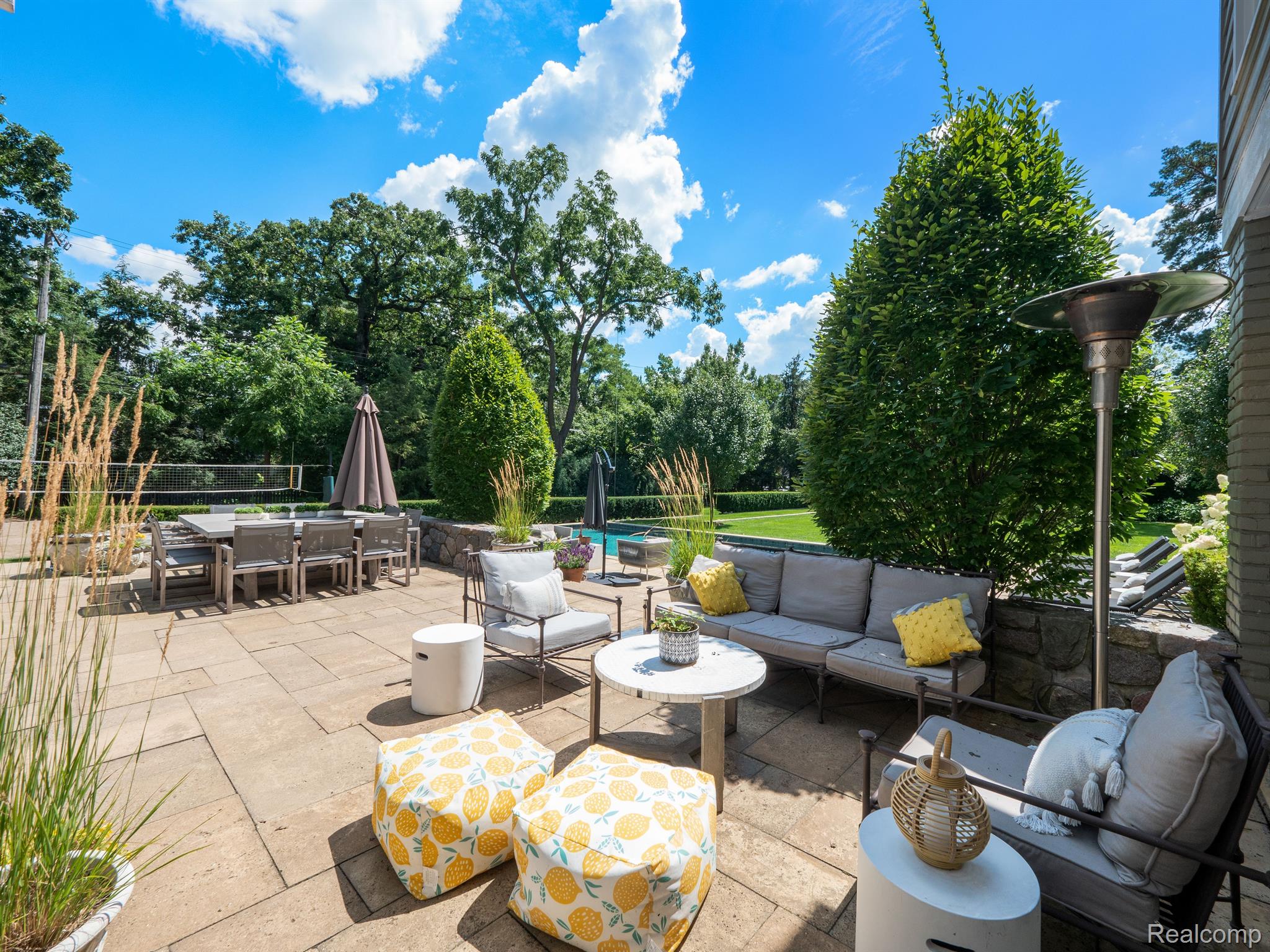 950 WADDINGTON Street