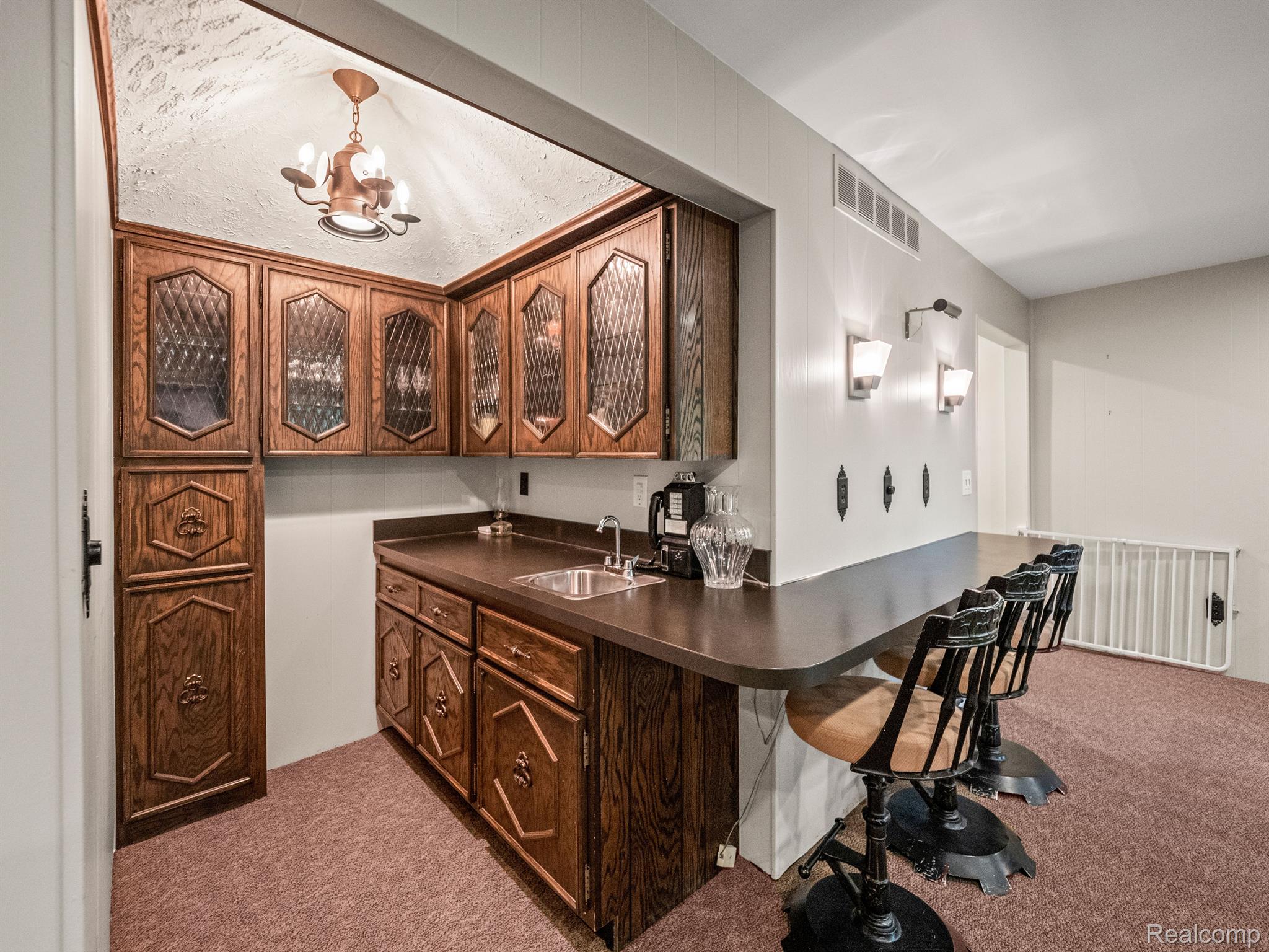 22875 COVENTRY WOODS Lane