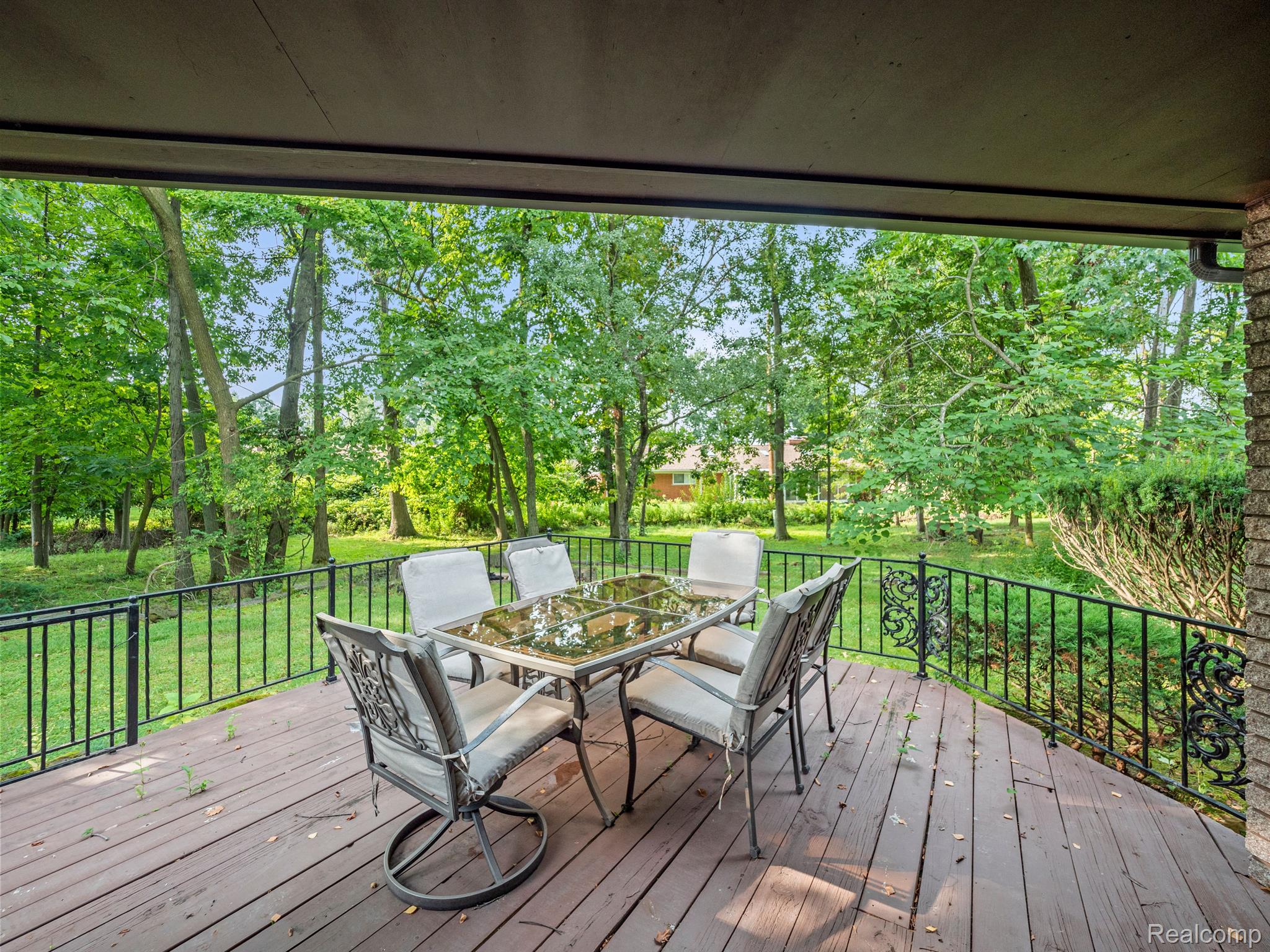 22875 COVENTRY WOODS Lane