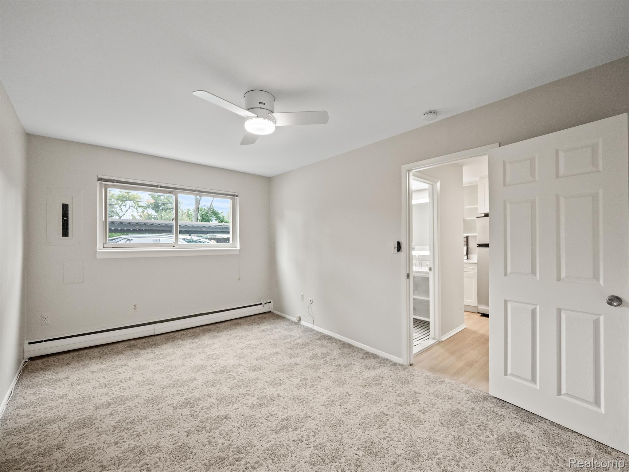 2655 E MAPLE Road 7