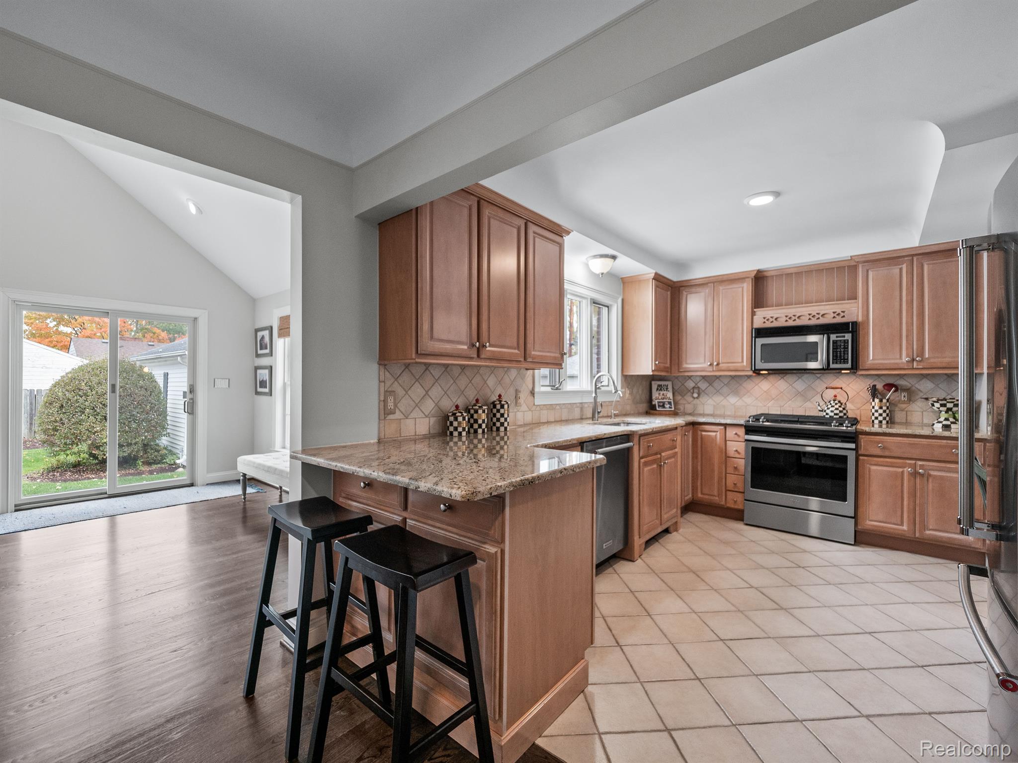 16986 LOCHERBIE Avenue