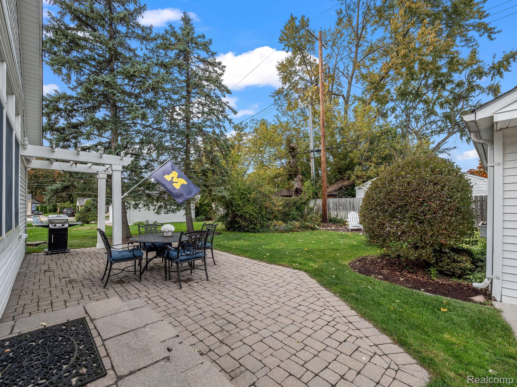 16986 LOCHERBIE Avenue