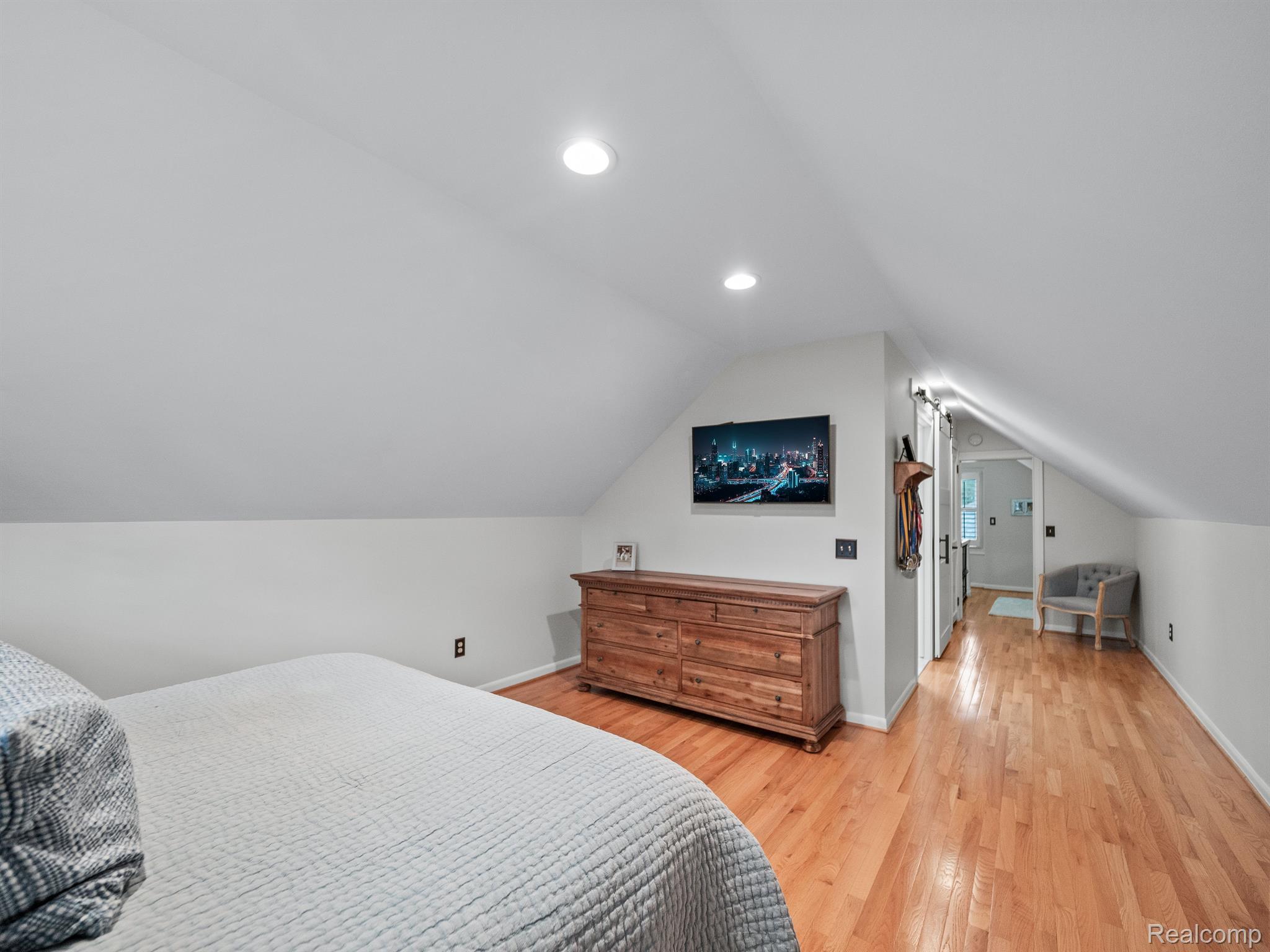 16986 LOCHERBIE Avenue