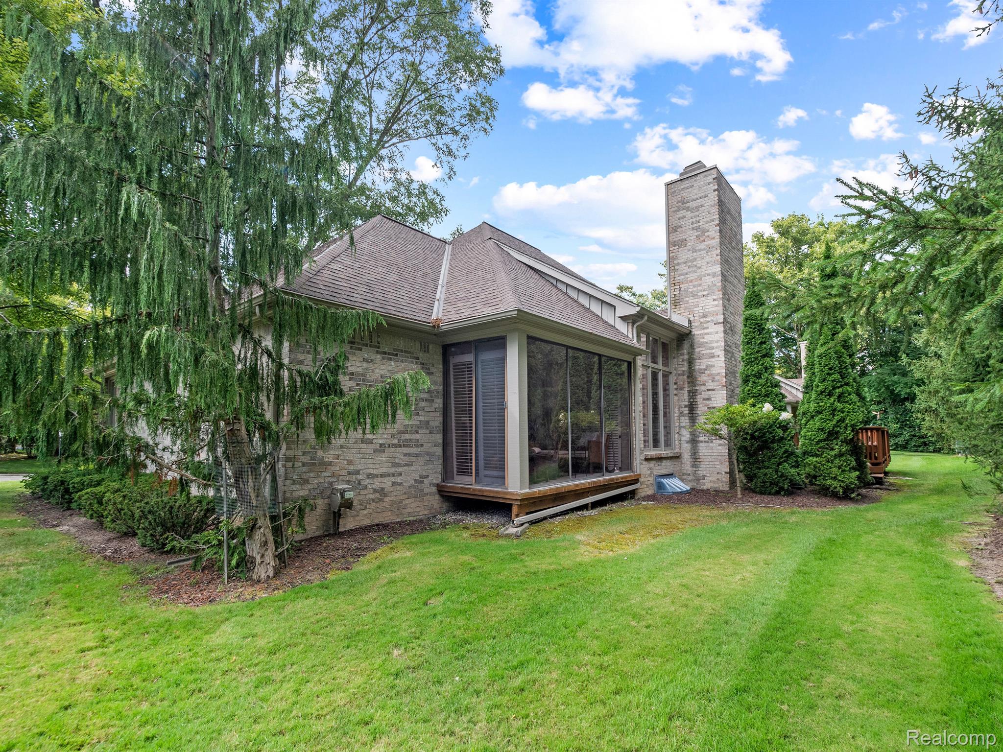 32400 PINES Drive
