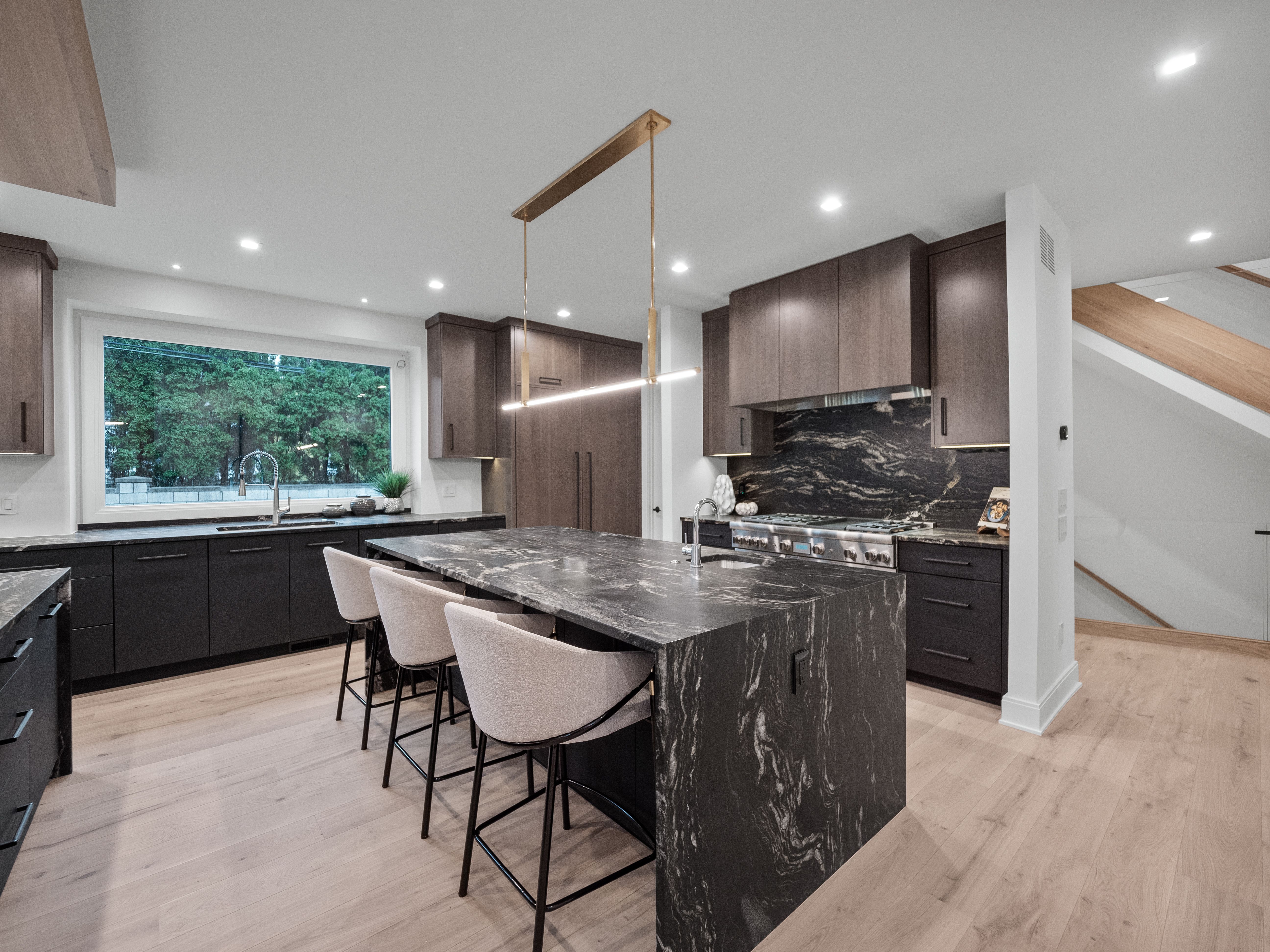 600 ATEN Court