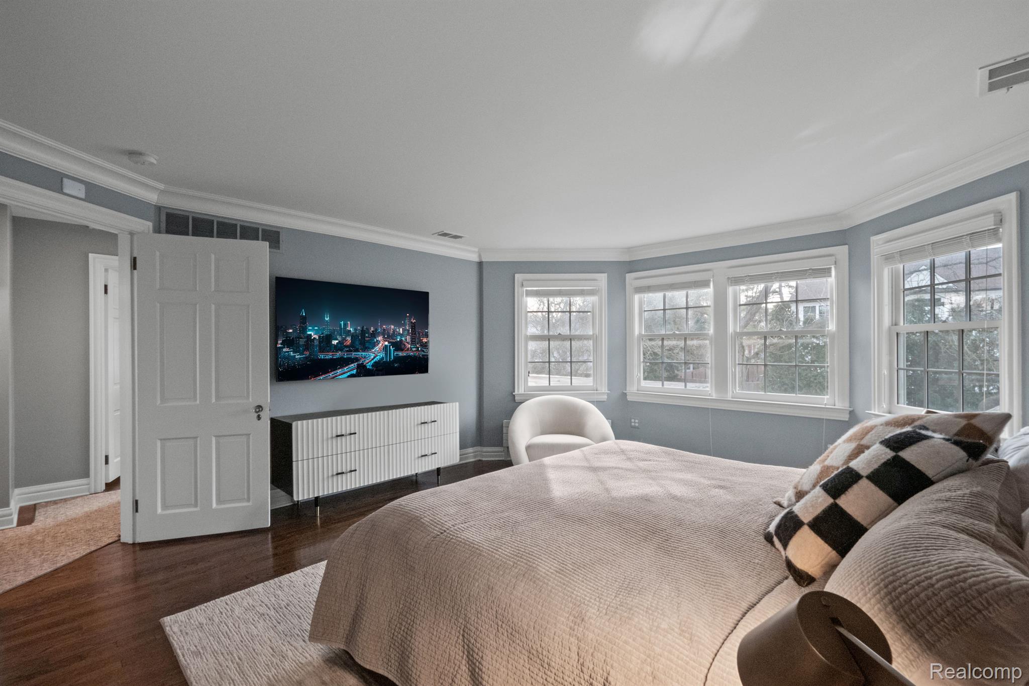 1211 WILLOW Lane