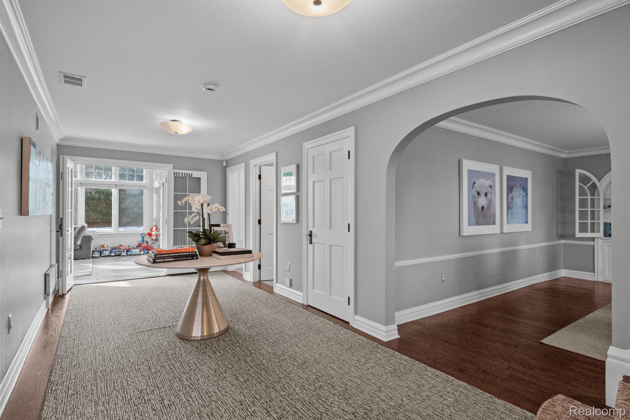 1211 WILLOW Lane
