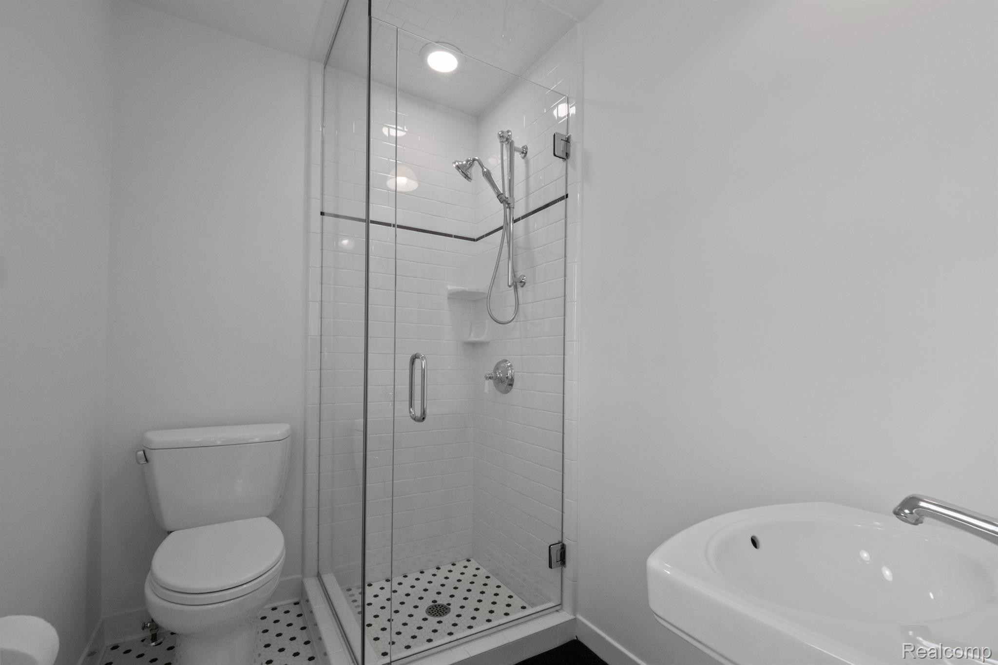 1211 WILLOW Lane