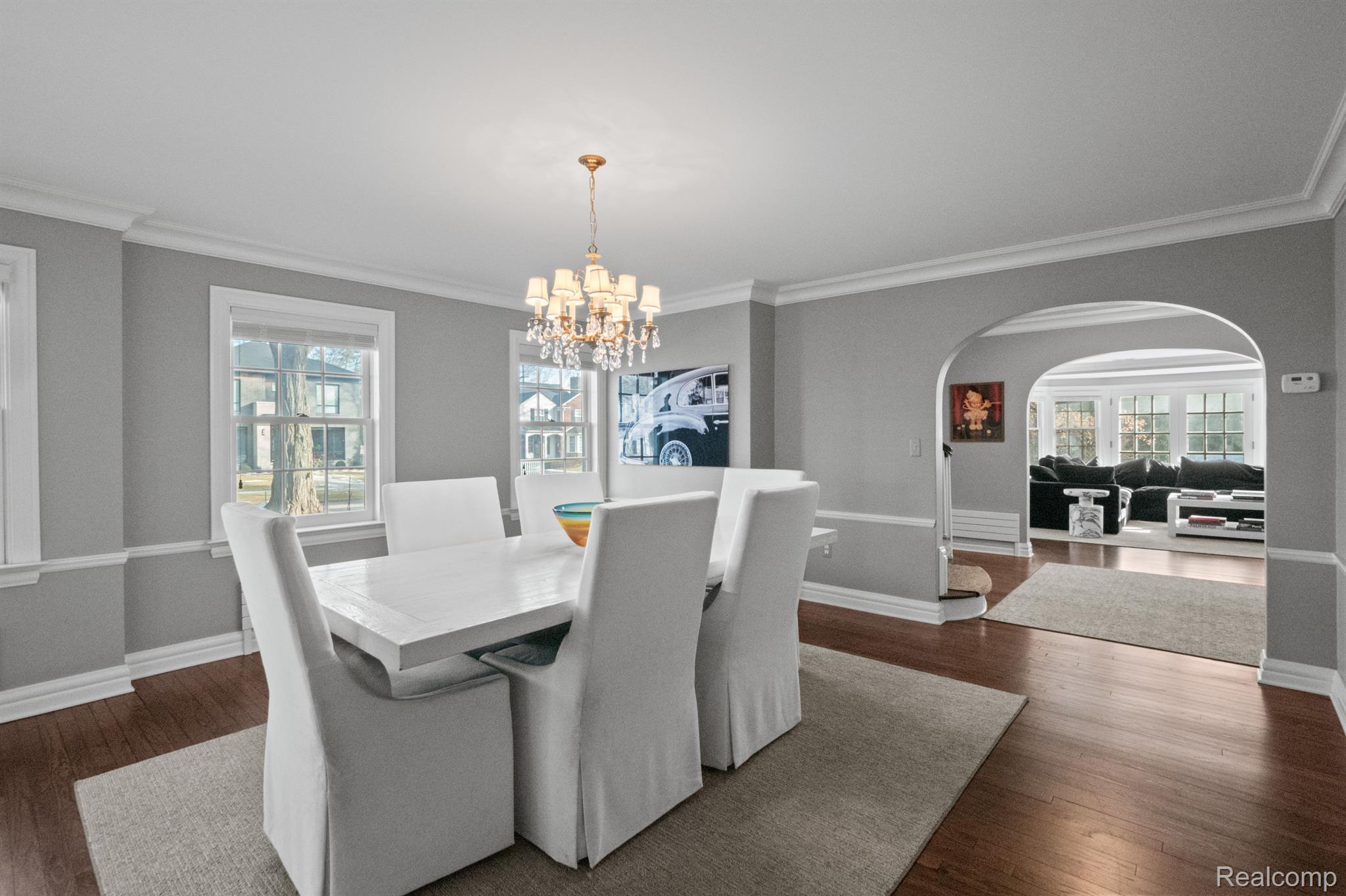 1211 WILLOW Lane