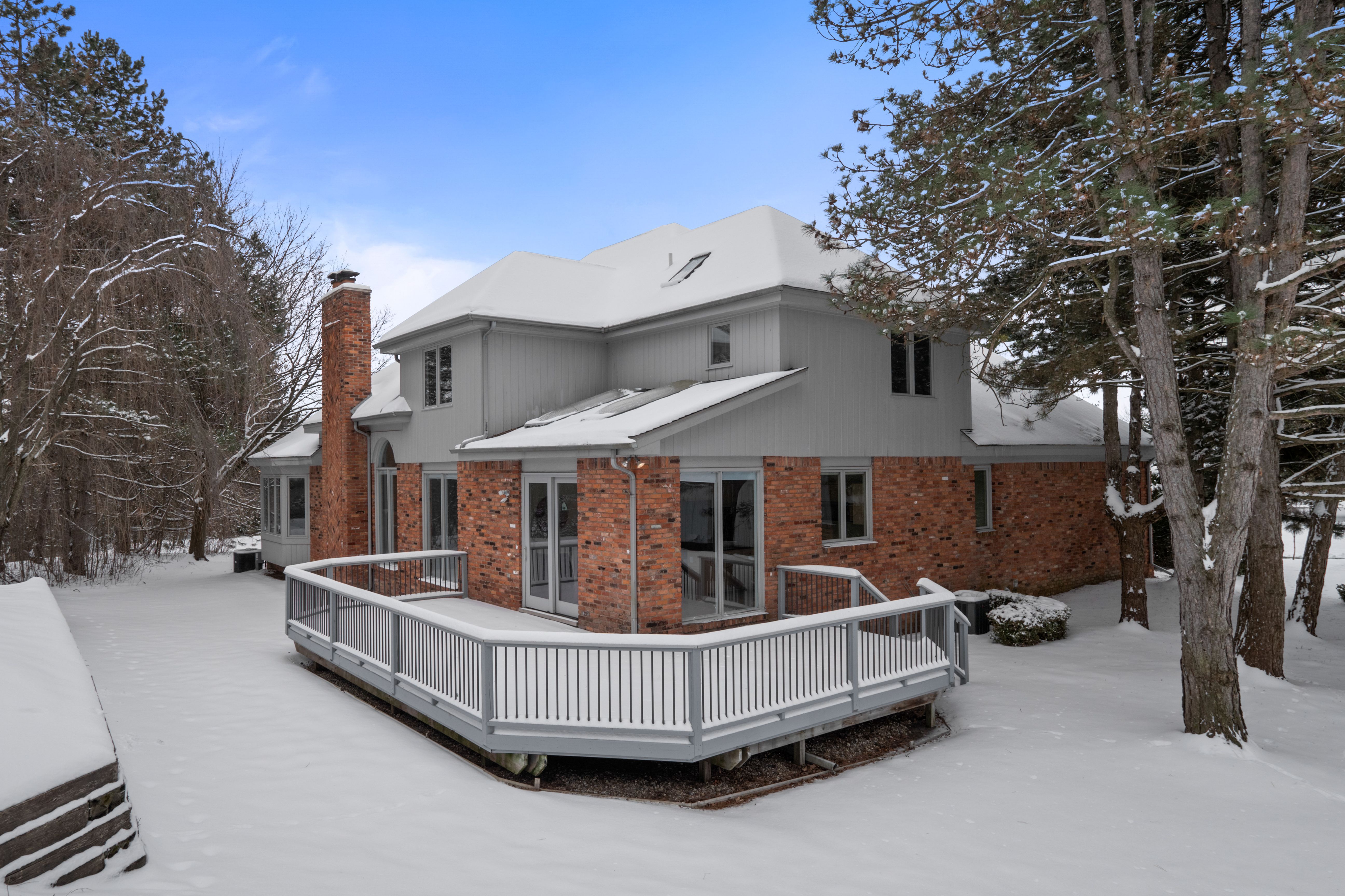 2729 GLENBROOKE Court