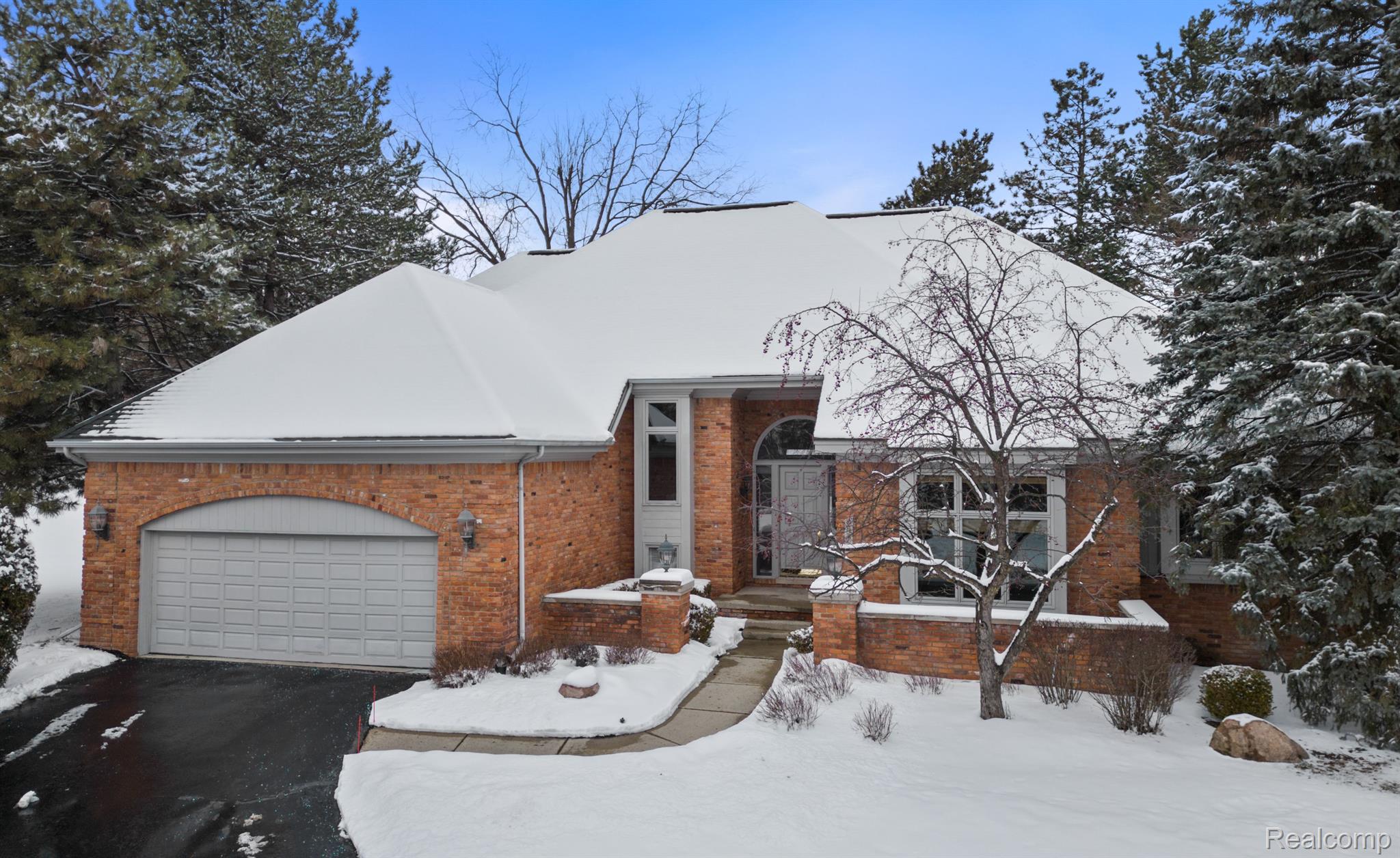 2729 GLENBROOKE Court