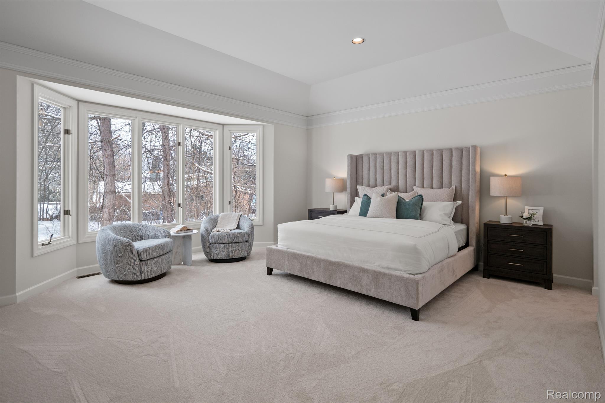 2729 GLENBROOKE Court