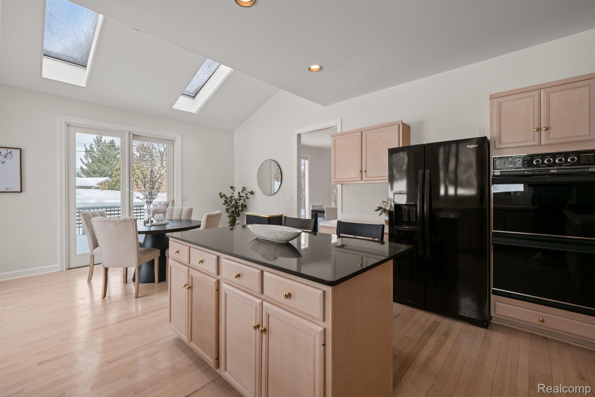 2729 GLENBROOKE Court