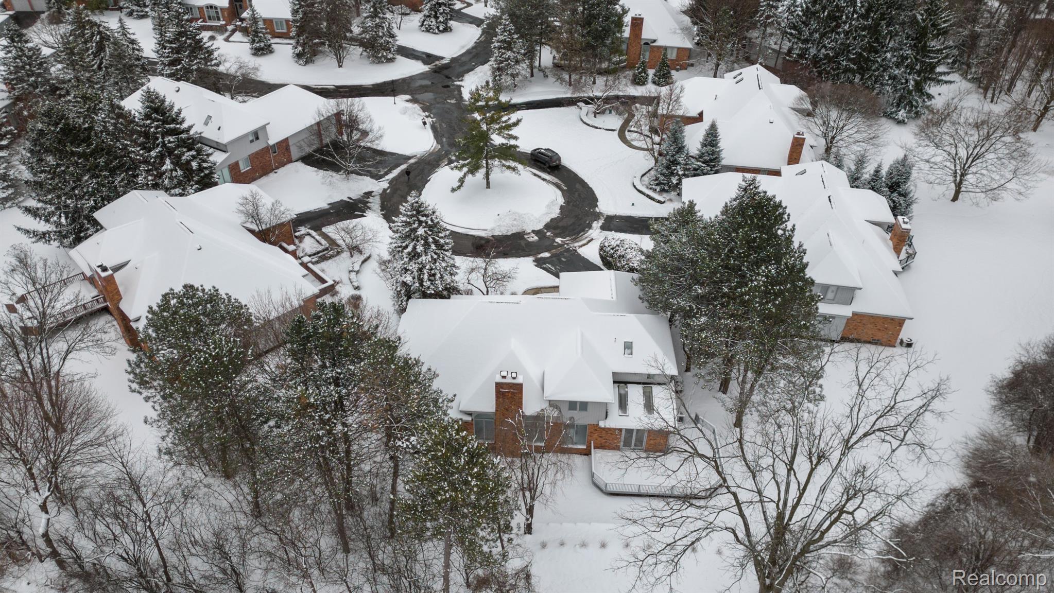 2729 GLENBROOKE Court