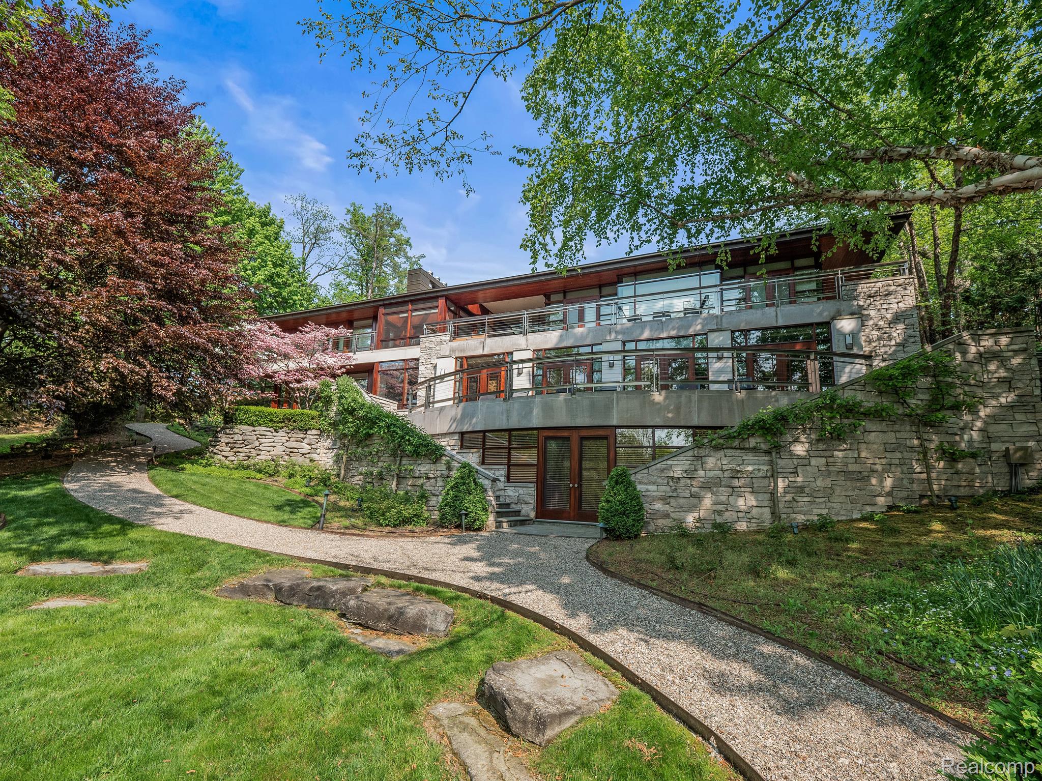 834 SOUTHFIELD Road