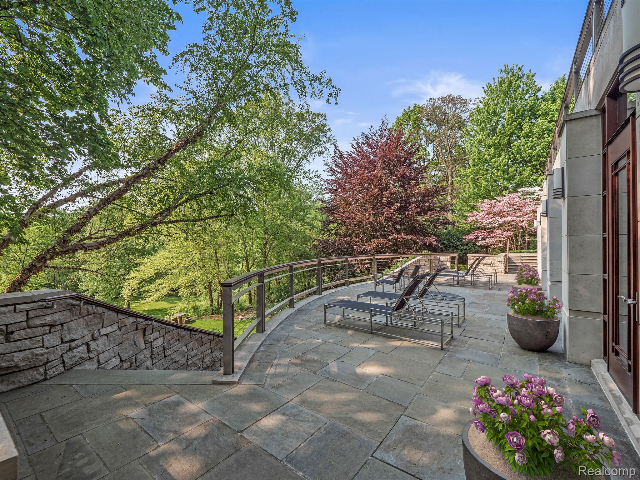 834 SOUTHFIELD Road