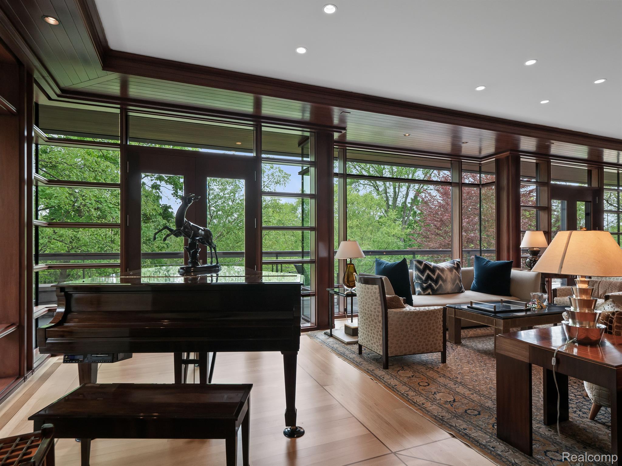 834 SOUTHFIELD Road