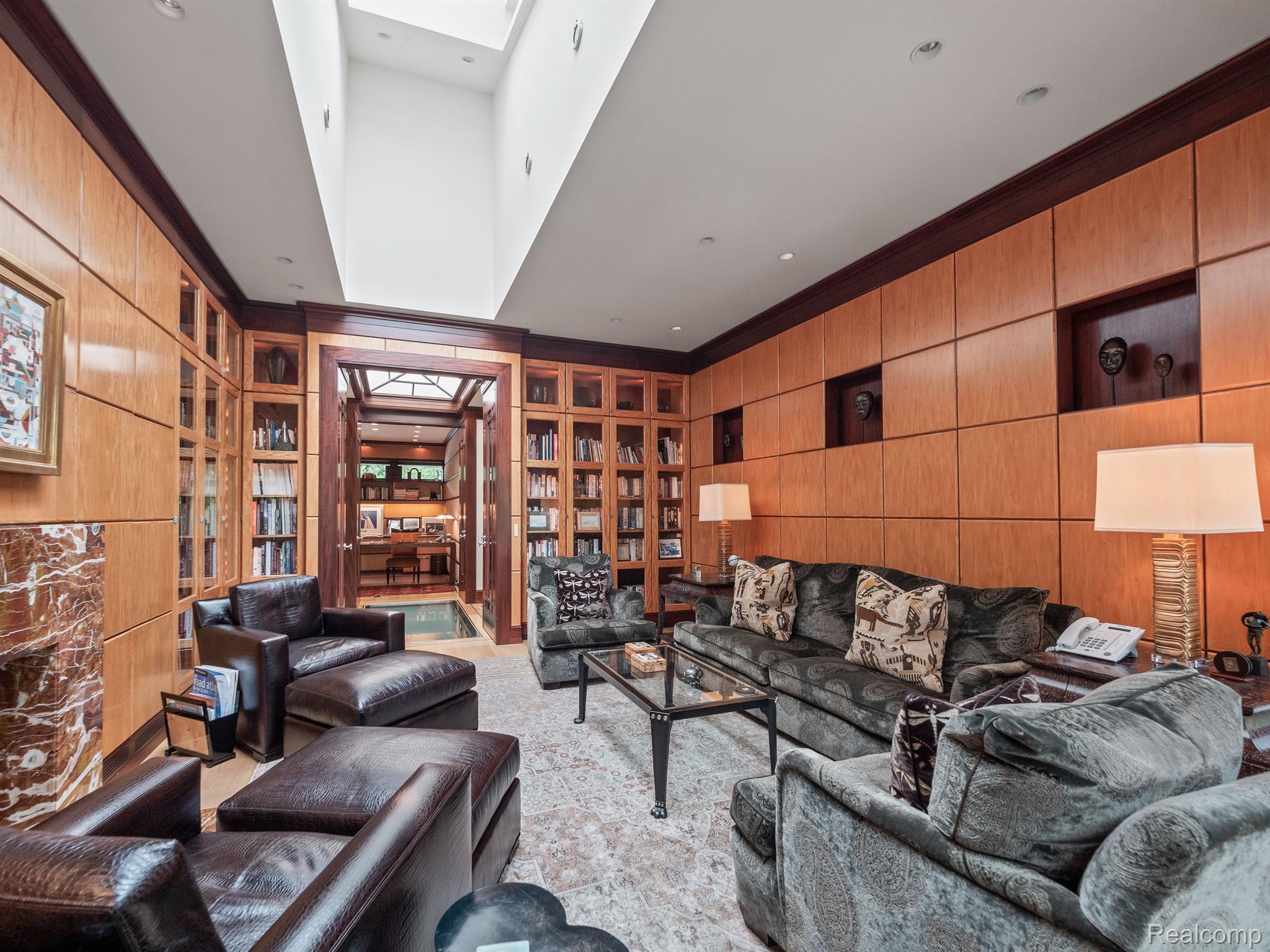 834 SOUTHFIELD Road