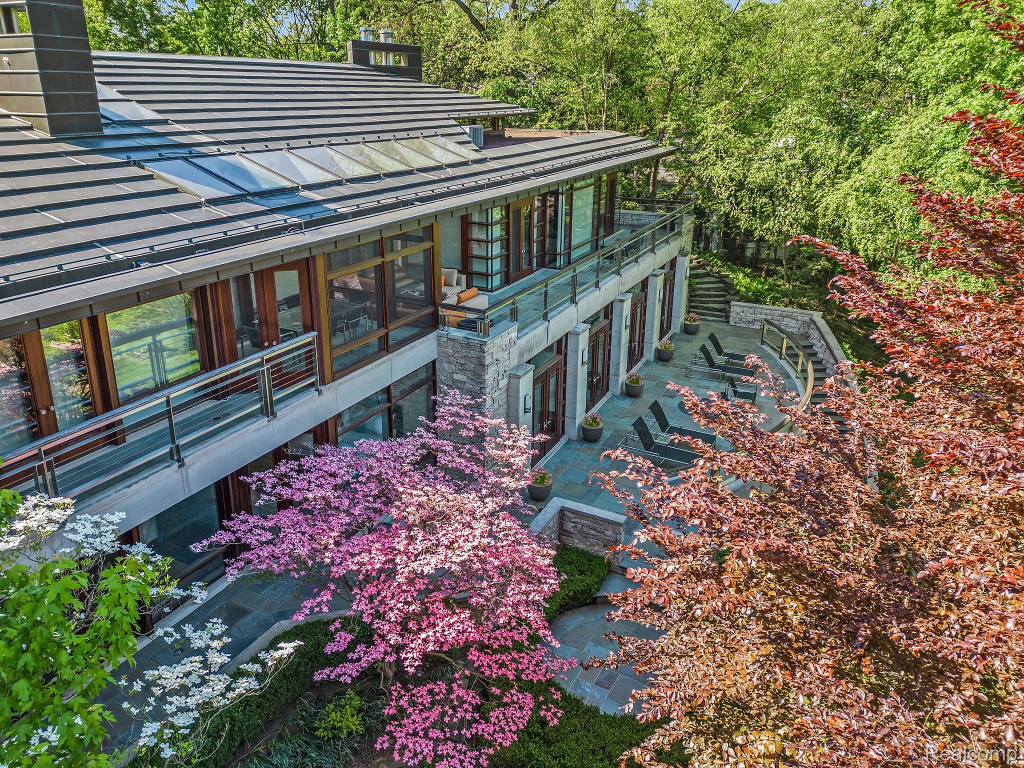 834 SOUTHFIELD Road