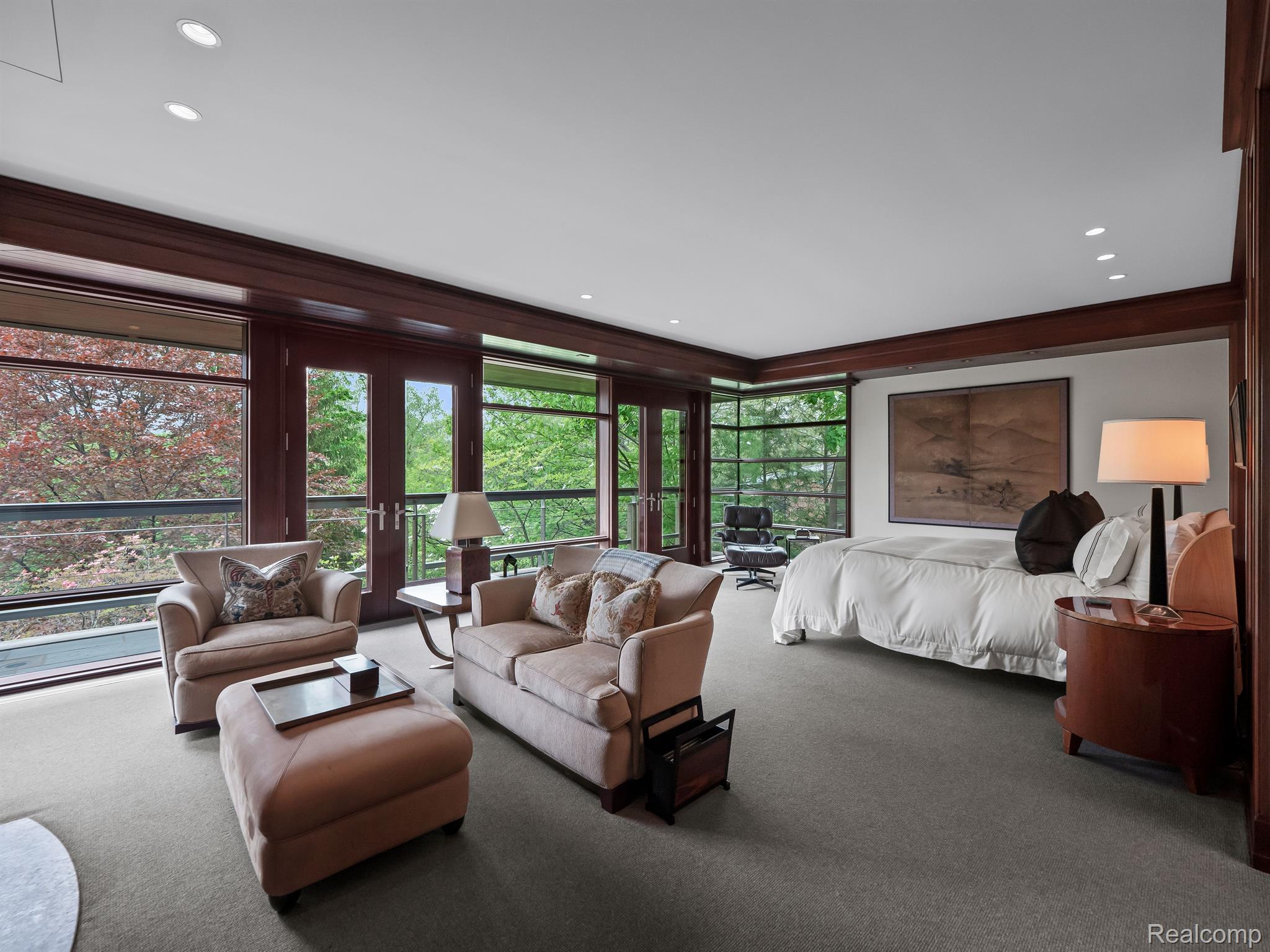 834 SOUTHFIELD Road