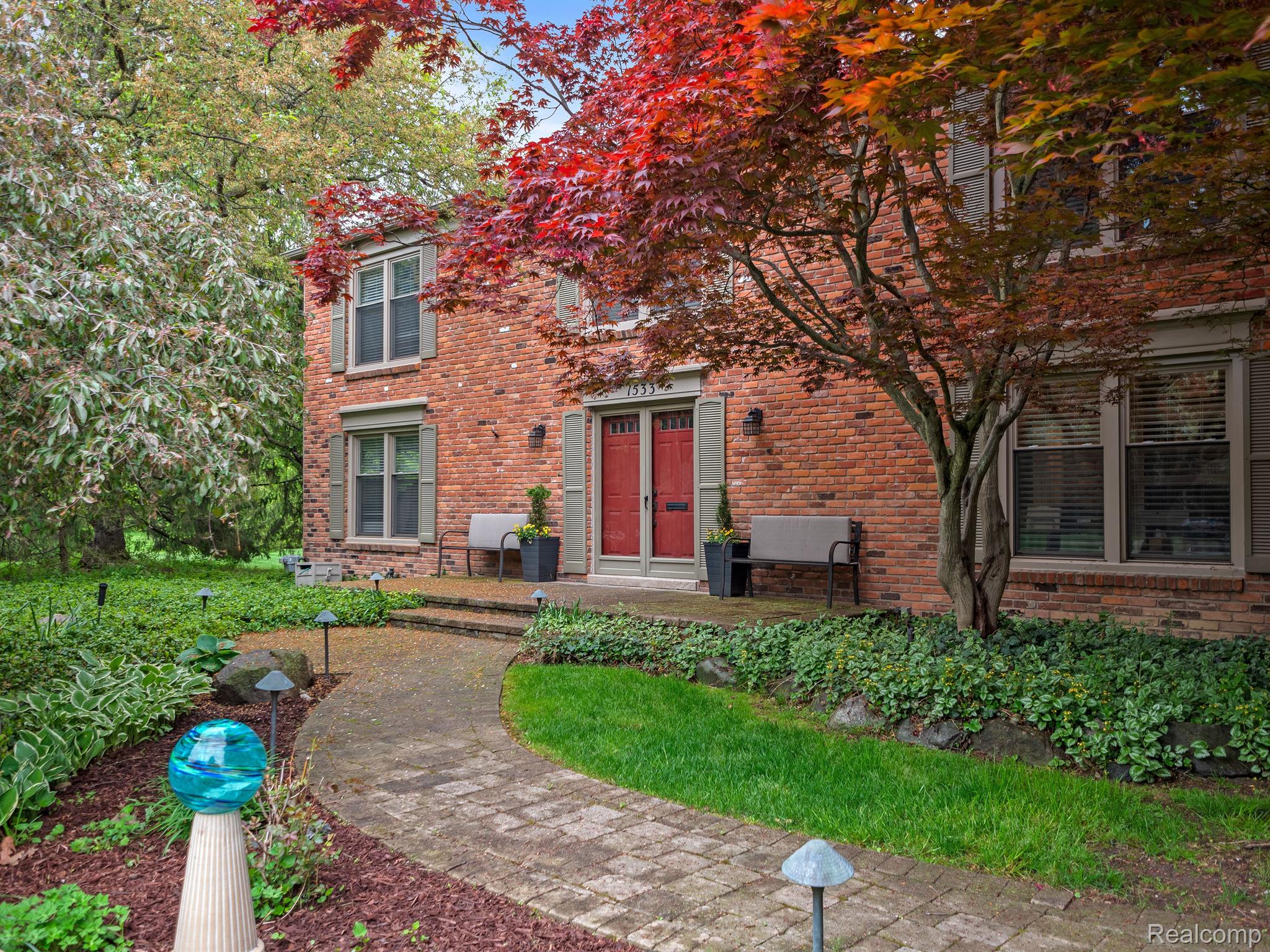 1533 PLEASANT