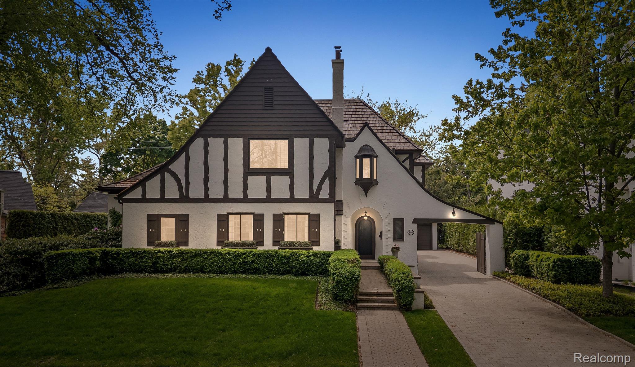 404 LINDEN Road