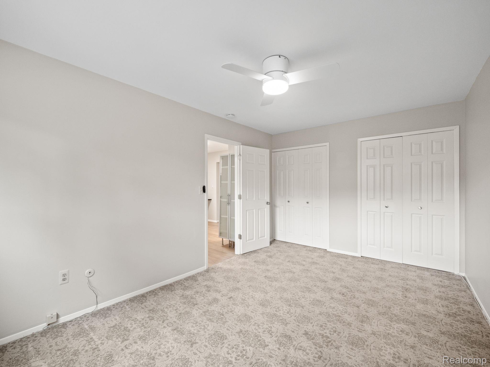 2655 E MAPLE Road 7