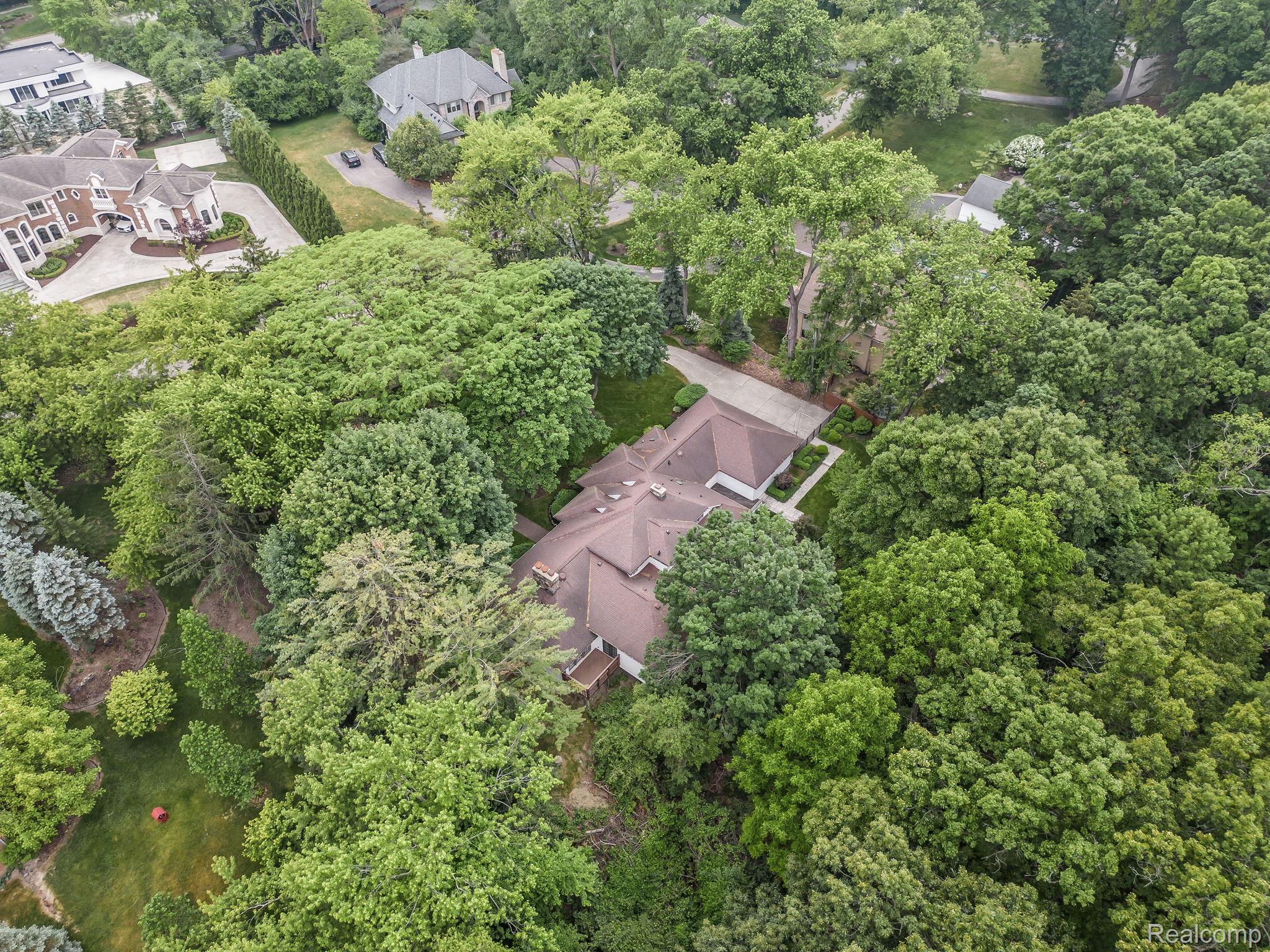 24596 RIVERWOOD Drive
