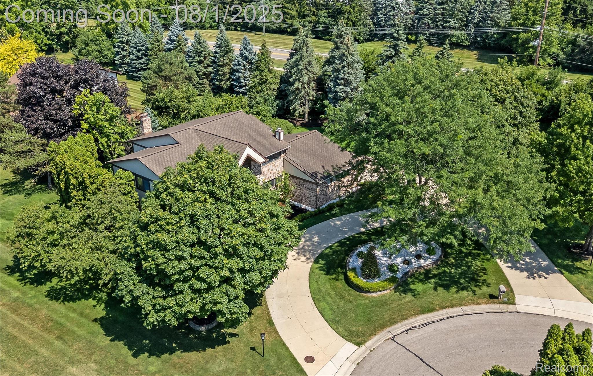 1900 Seminole Court