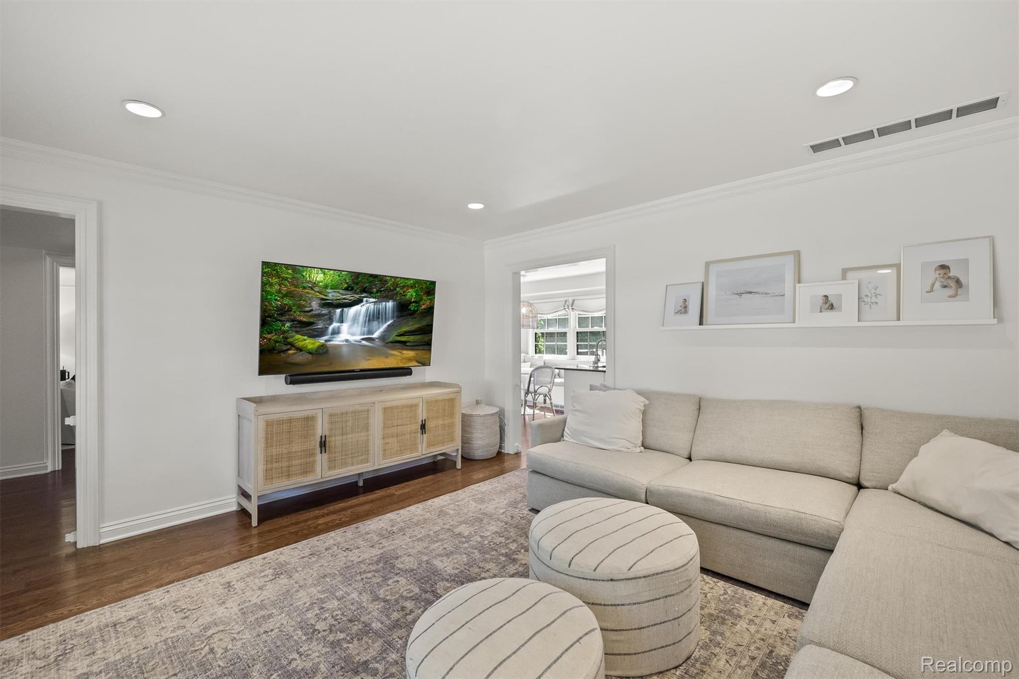125 S Chewton Road