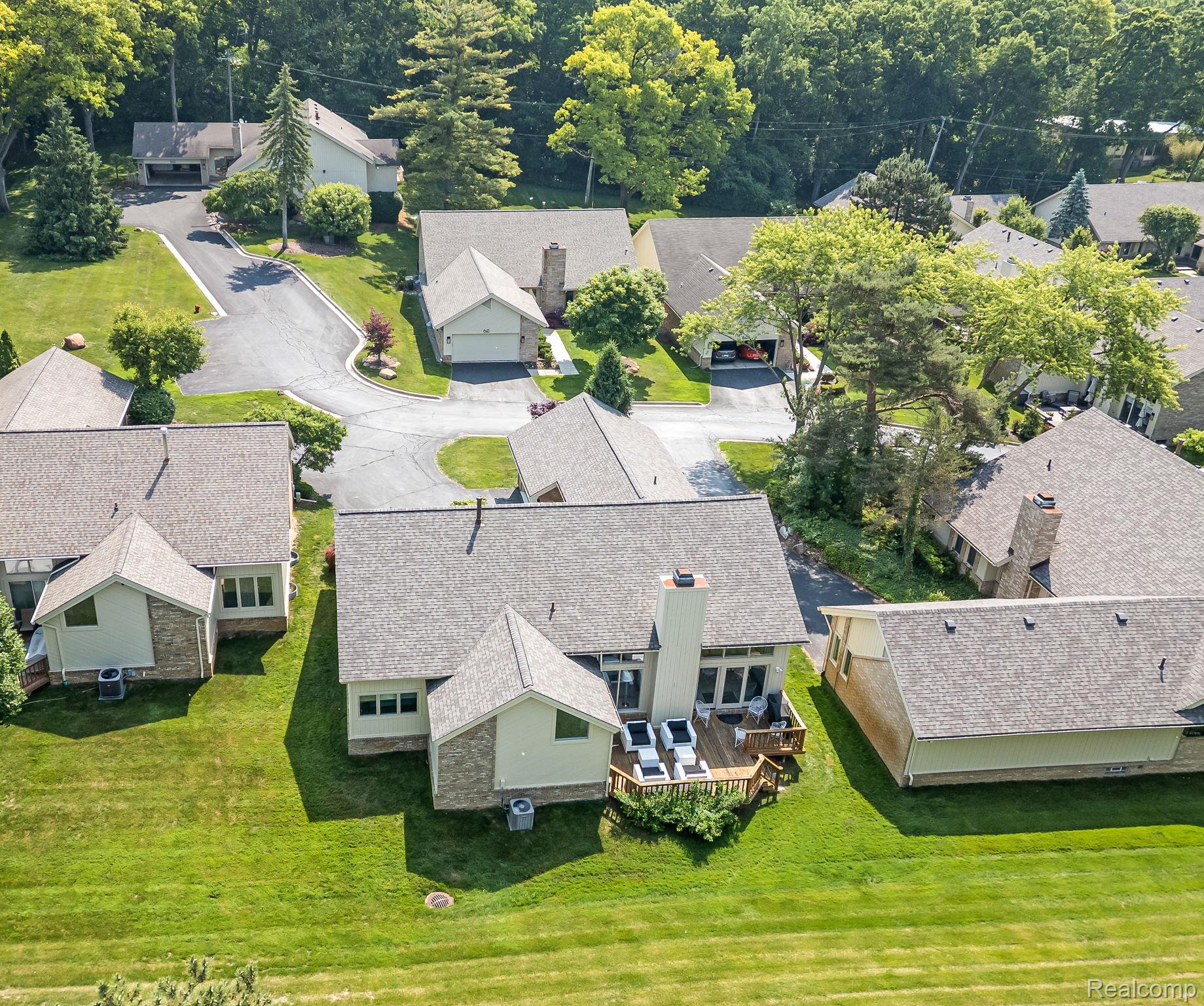 6420 Apple Grove Lane