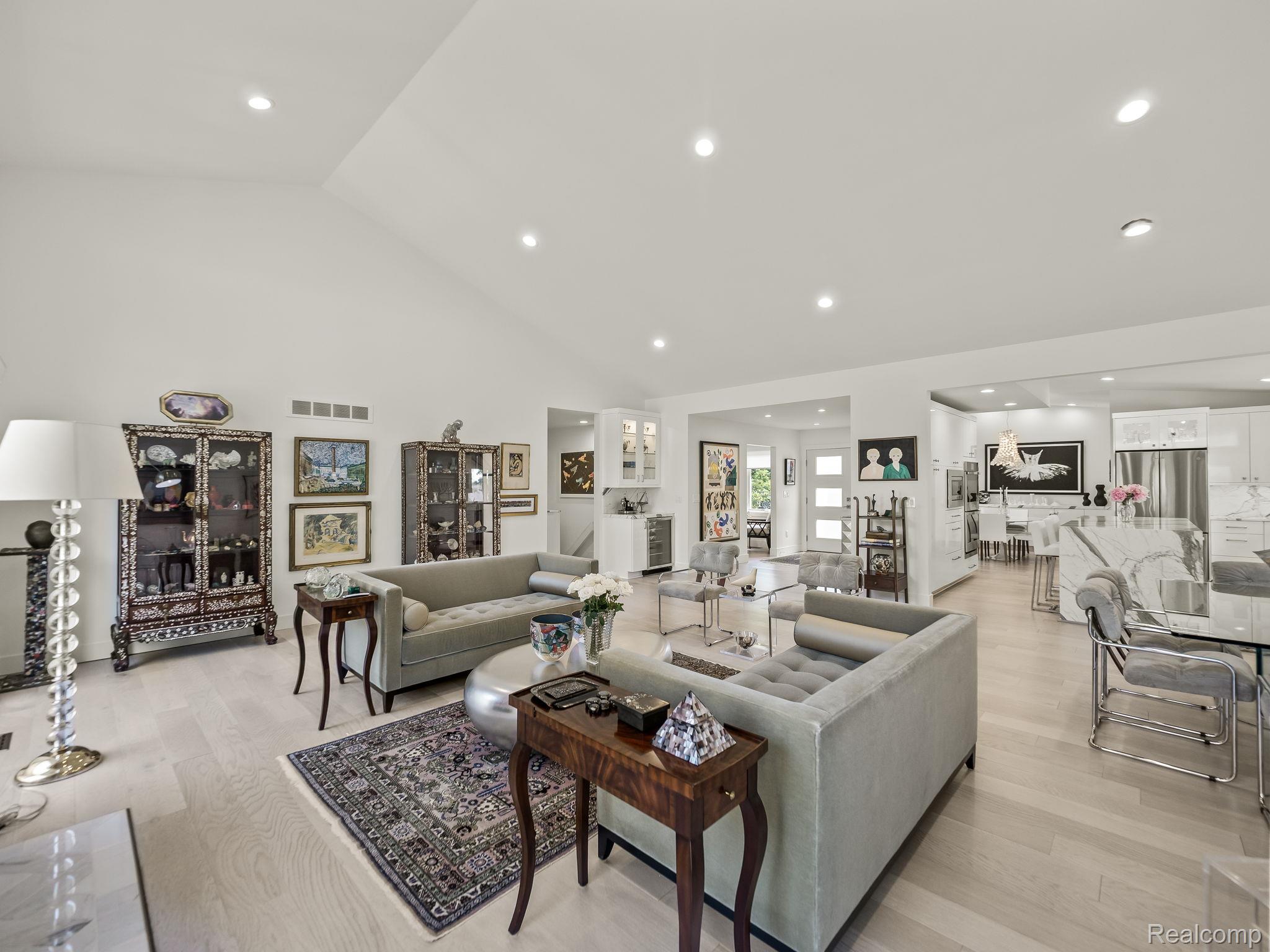 6420 Apple Grove Lane
