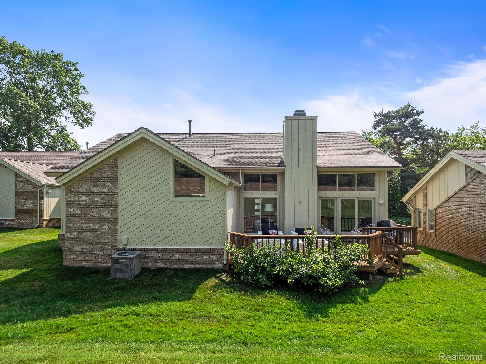 6420 Apple Grove Lane