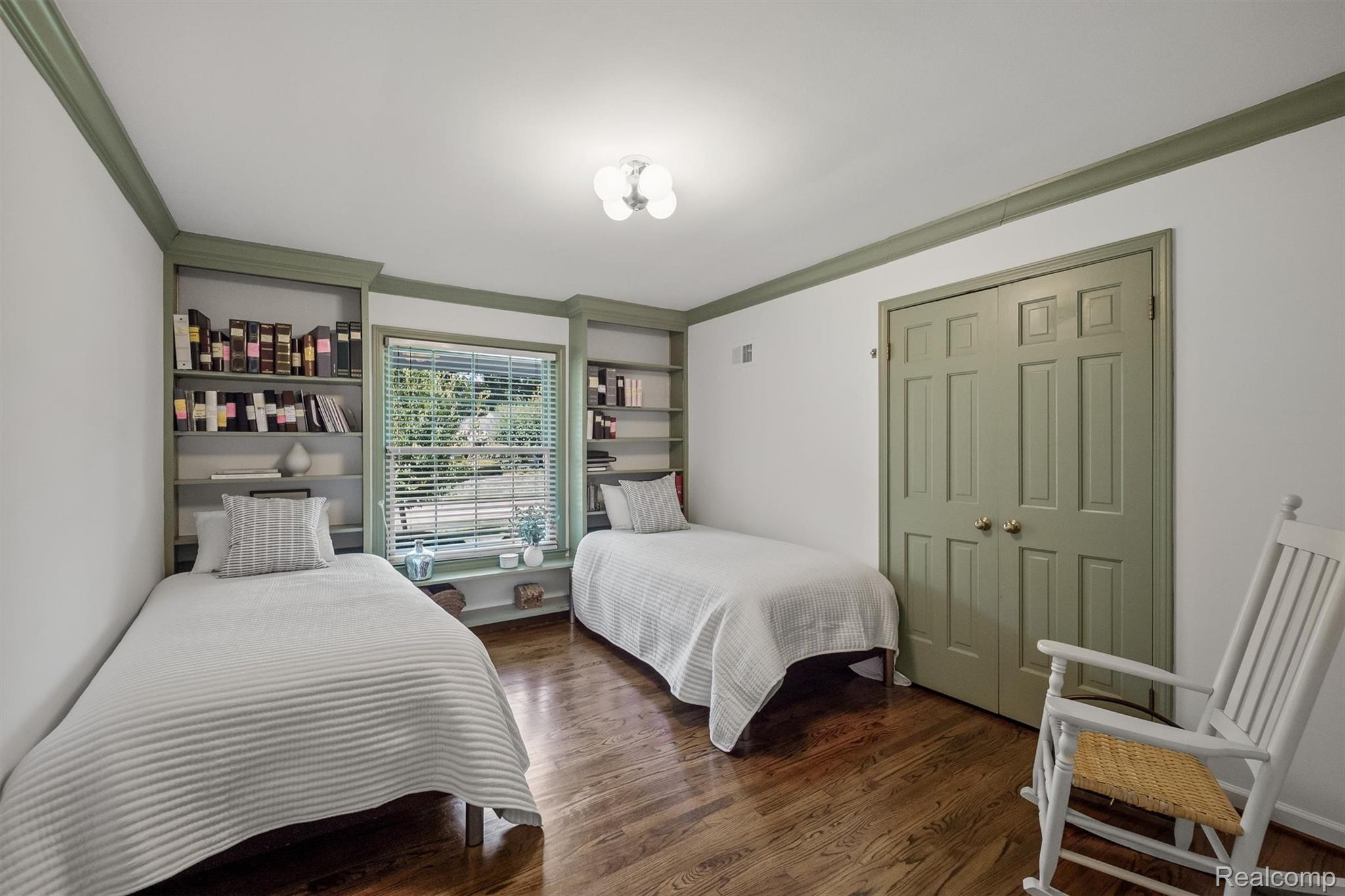 1348 Charrington Road