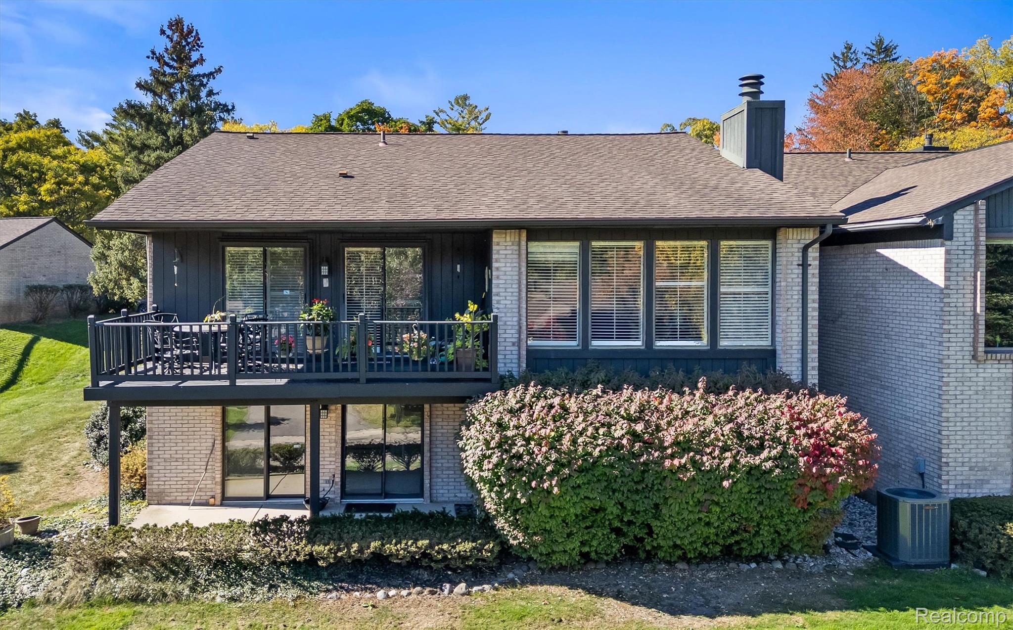 4297 Wabeek Lake Drive S 26