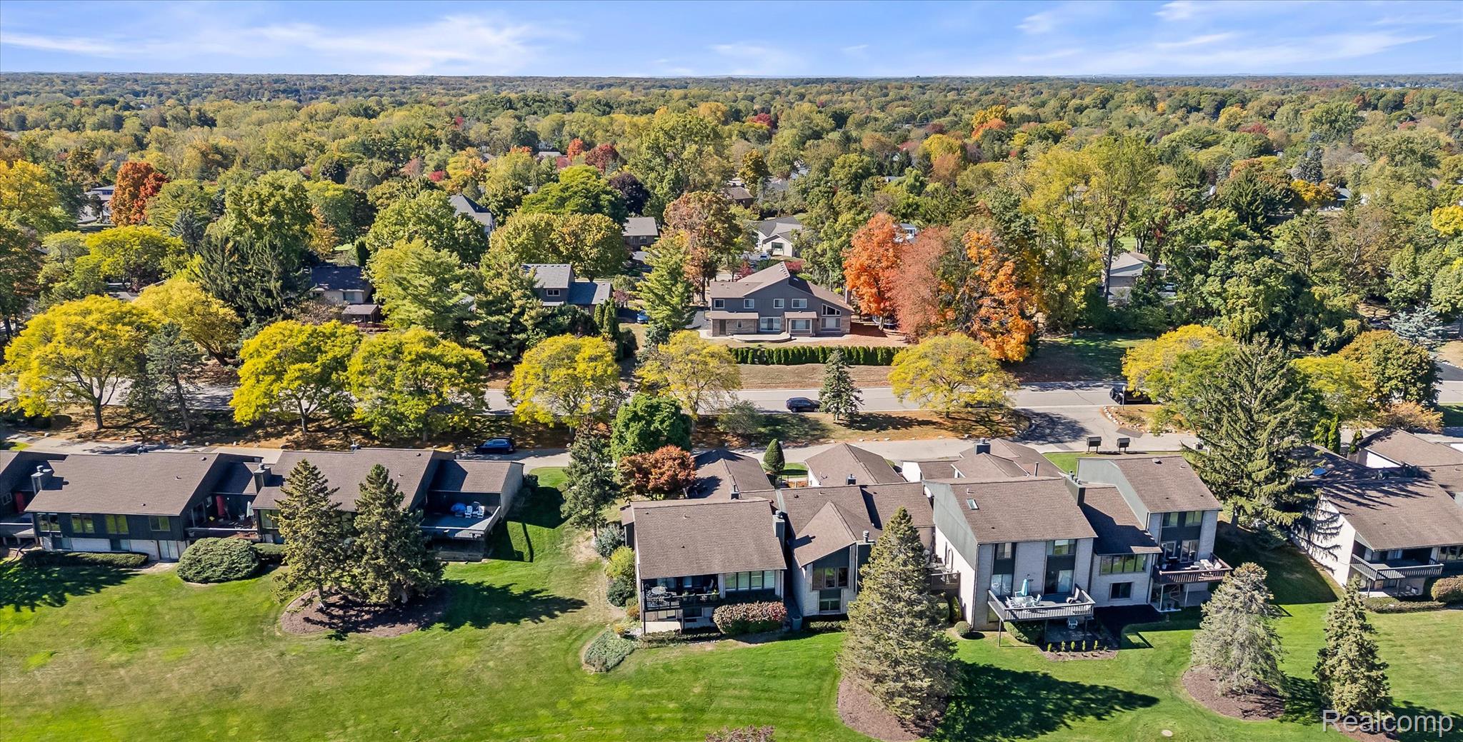 4297 Wabeek Lake Drive S 26