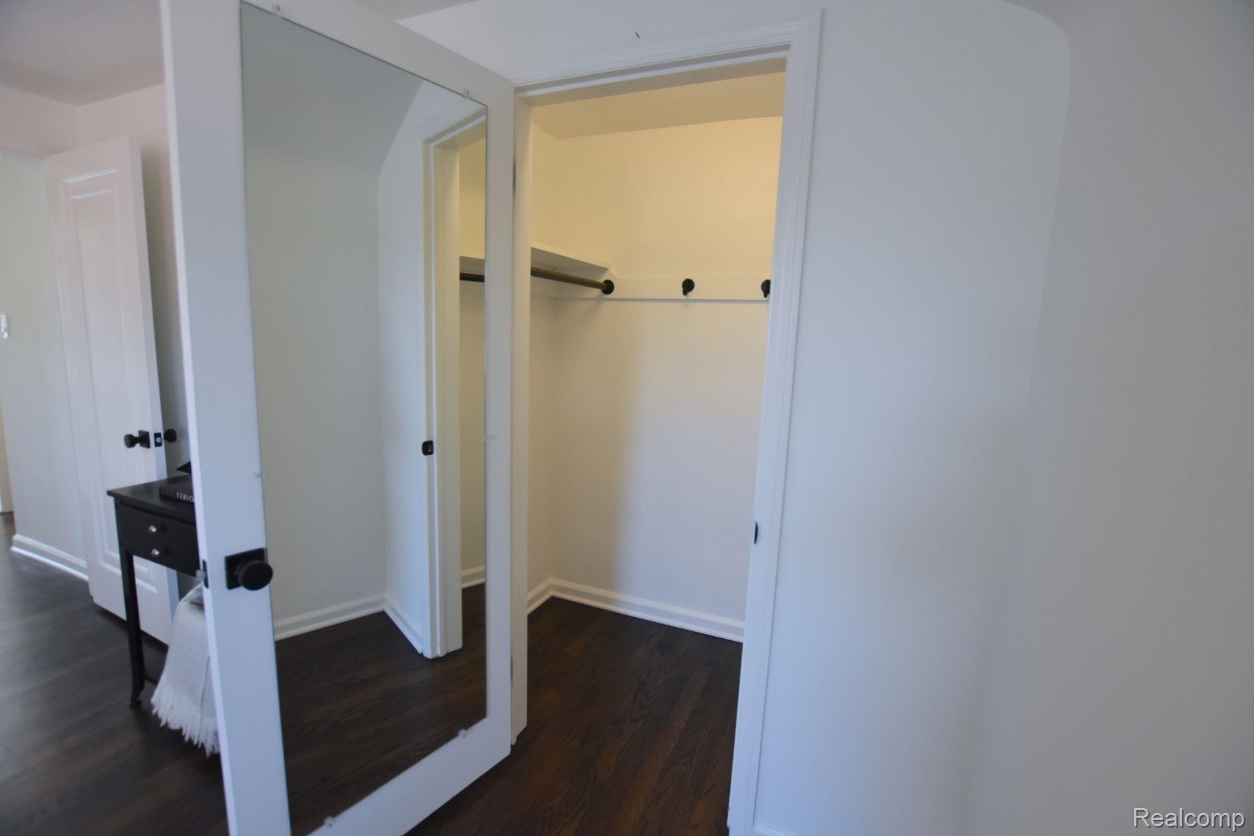 573 N OLD WOODWARD AVE