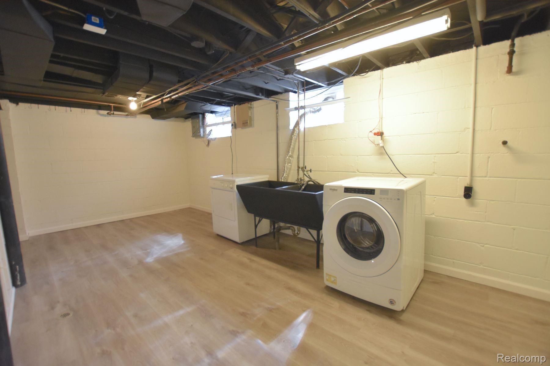 573 N OLD WOODWARD AVE