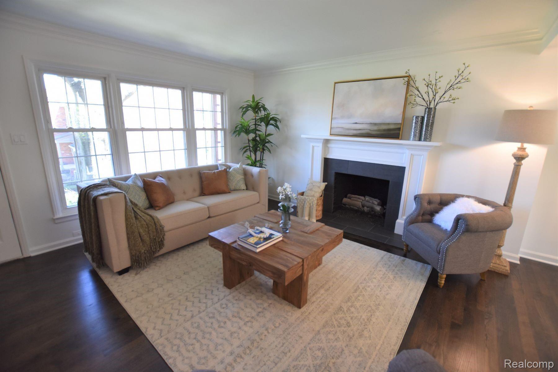 573 N OLD WOODWARD AVE