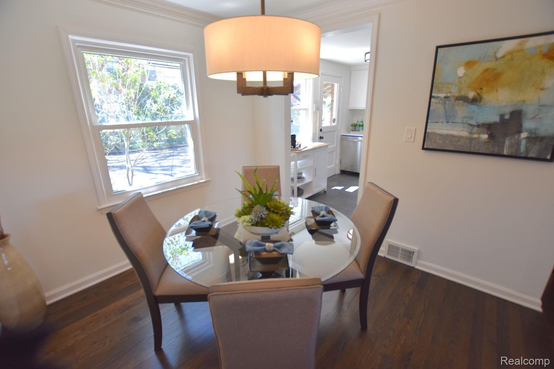 573 N OLD WOODWARD AVE