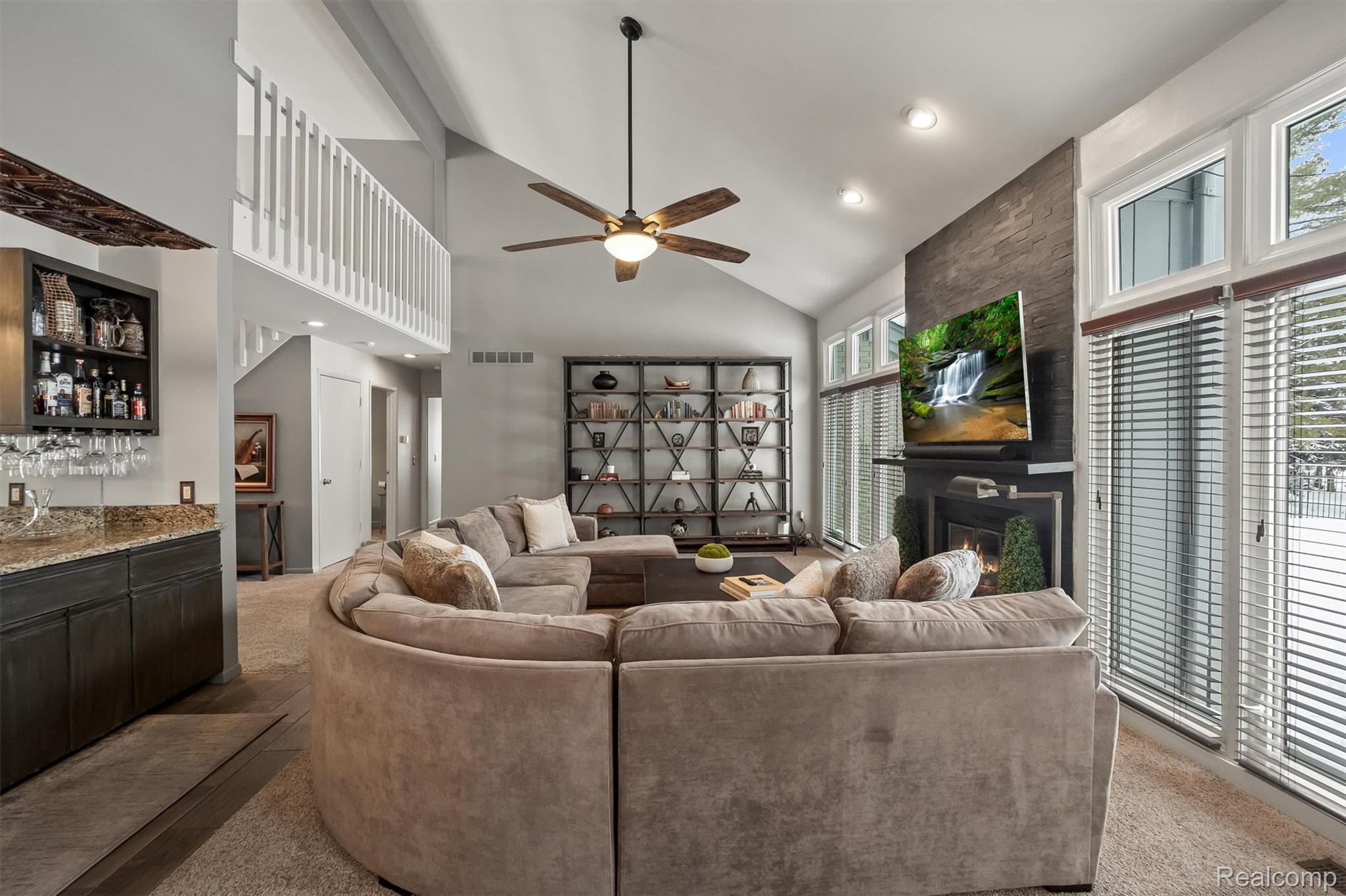 4926 Oak River Drive