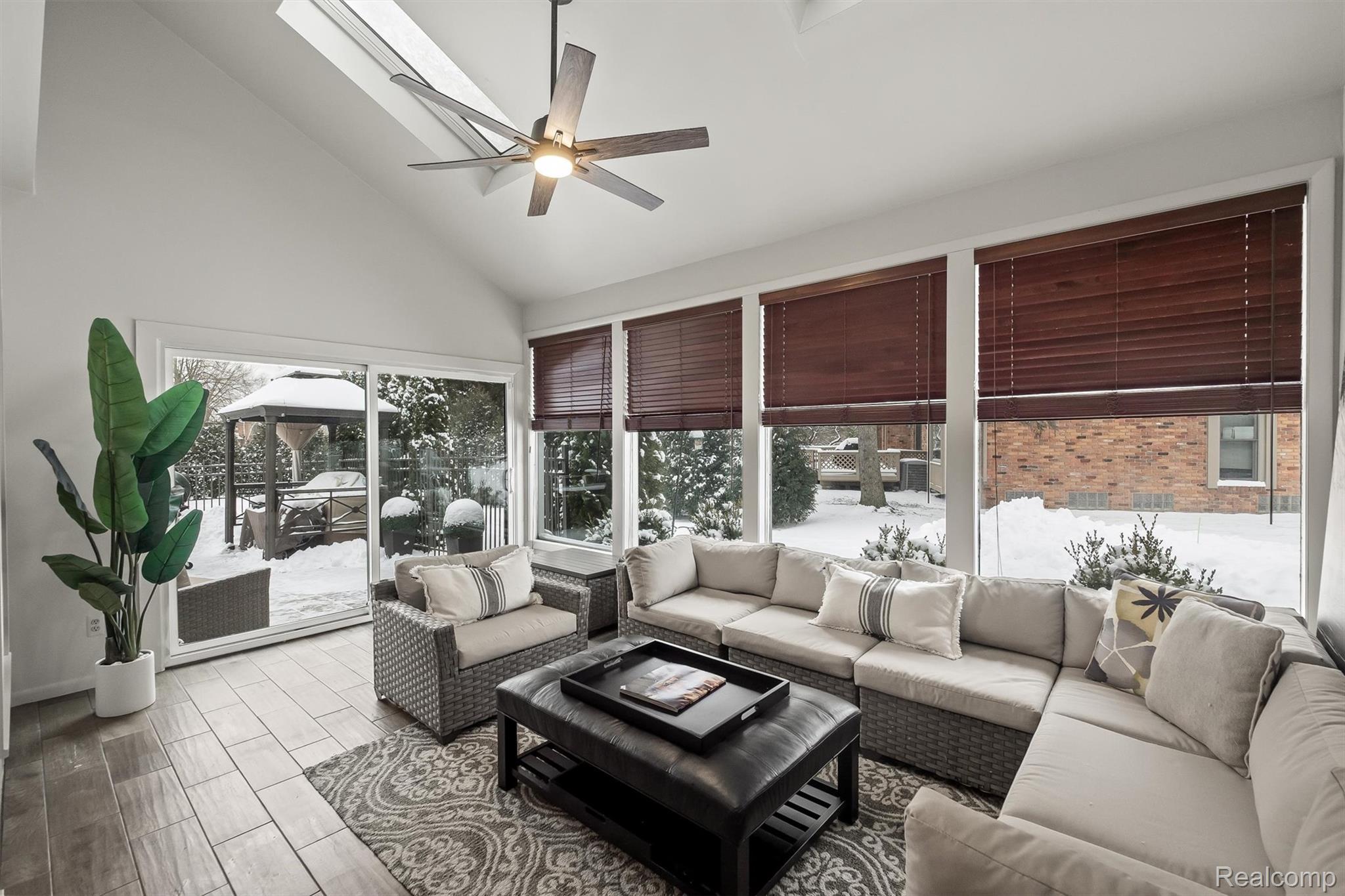 4926 Oak River Drive