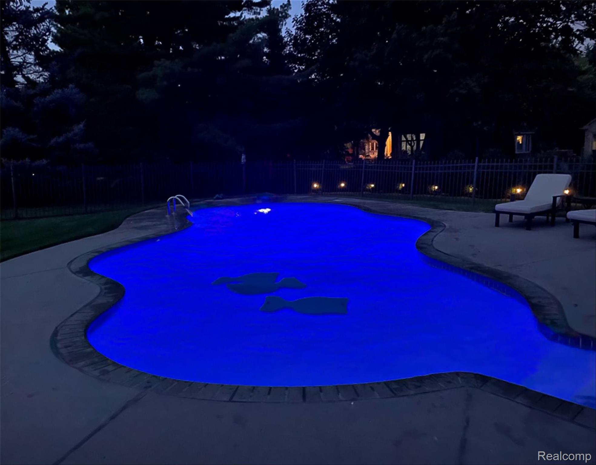 4926 Oak River Drive